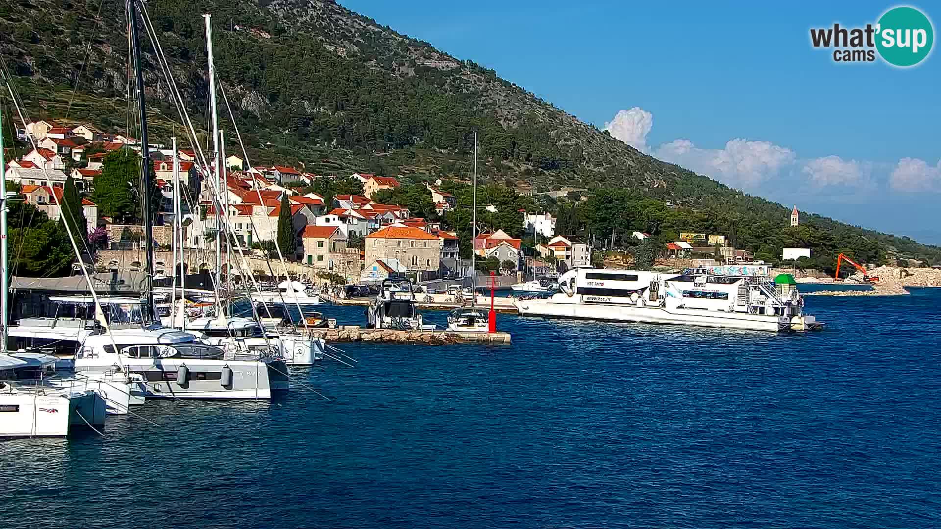 Webcam Bol Town Center & Marina – Live View from Bol, Brač