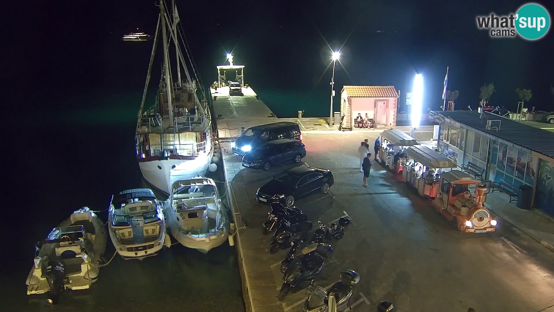 Webcam Bol Town Center & Marina – Live View from Bol, Brač