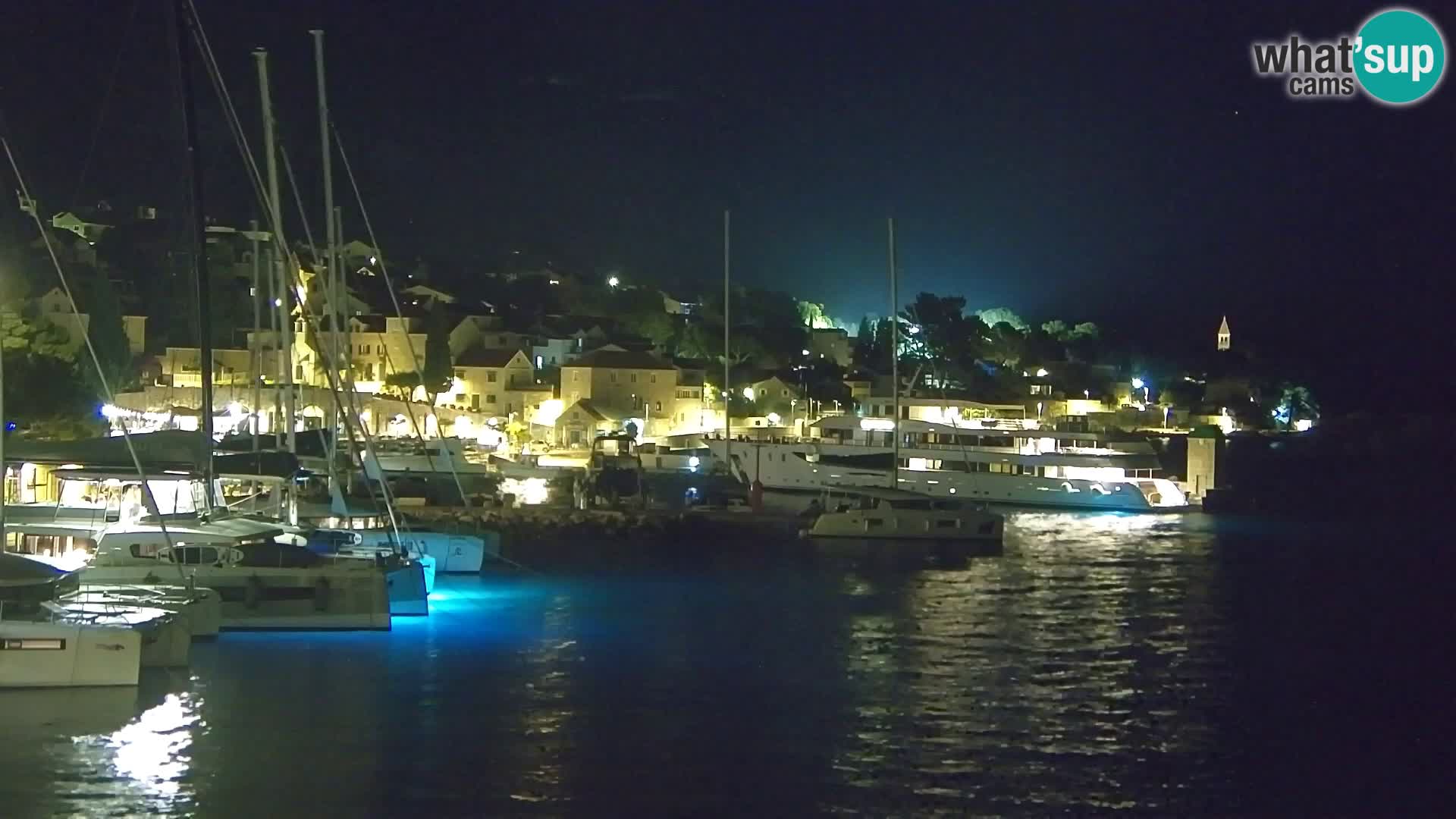 Webcam Bol Town Center & Marina – Live View from Bol, Brač
