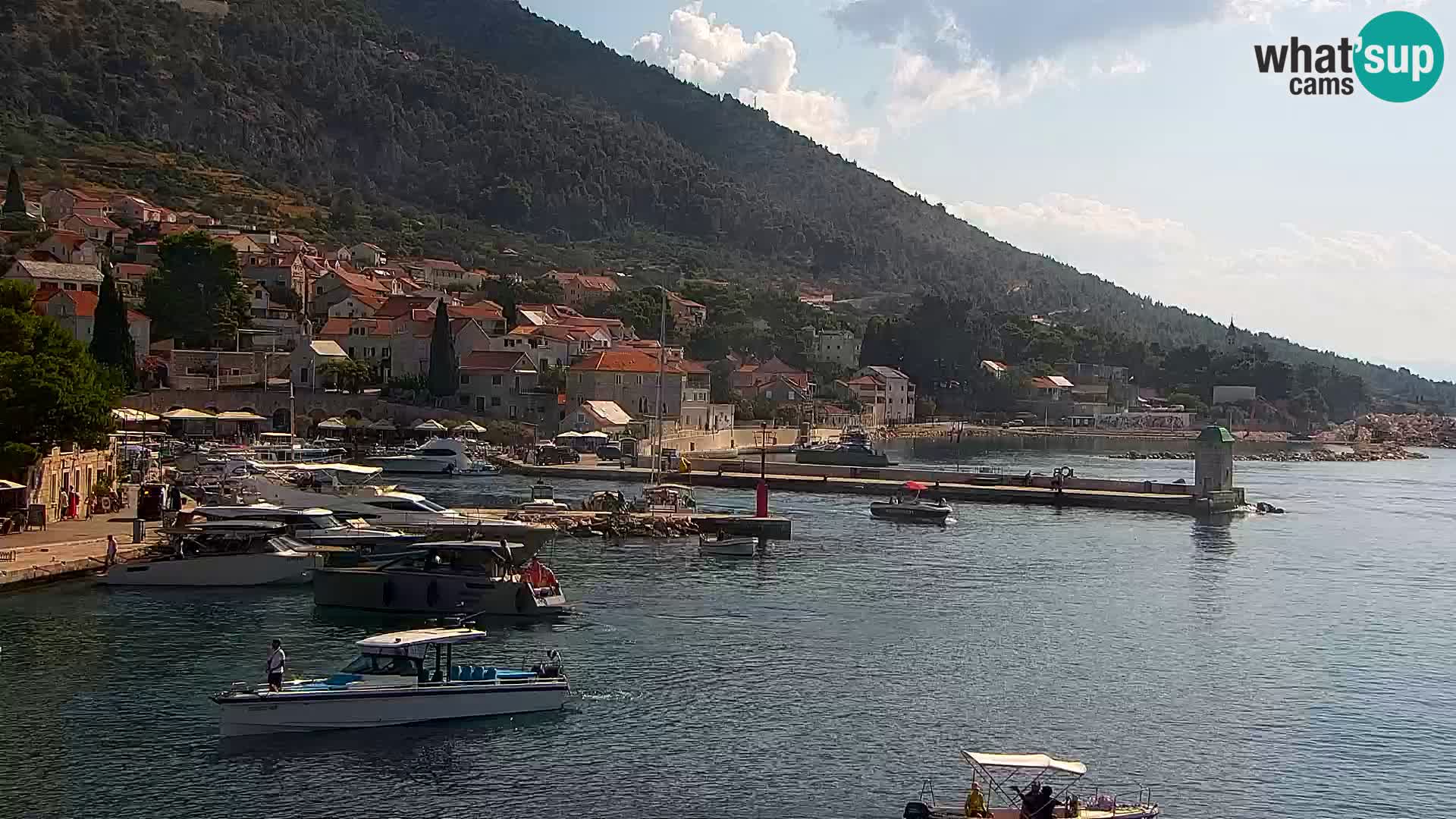 Webcam Bol Town Center & Marina – Live View from Bol, Brač