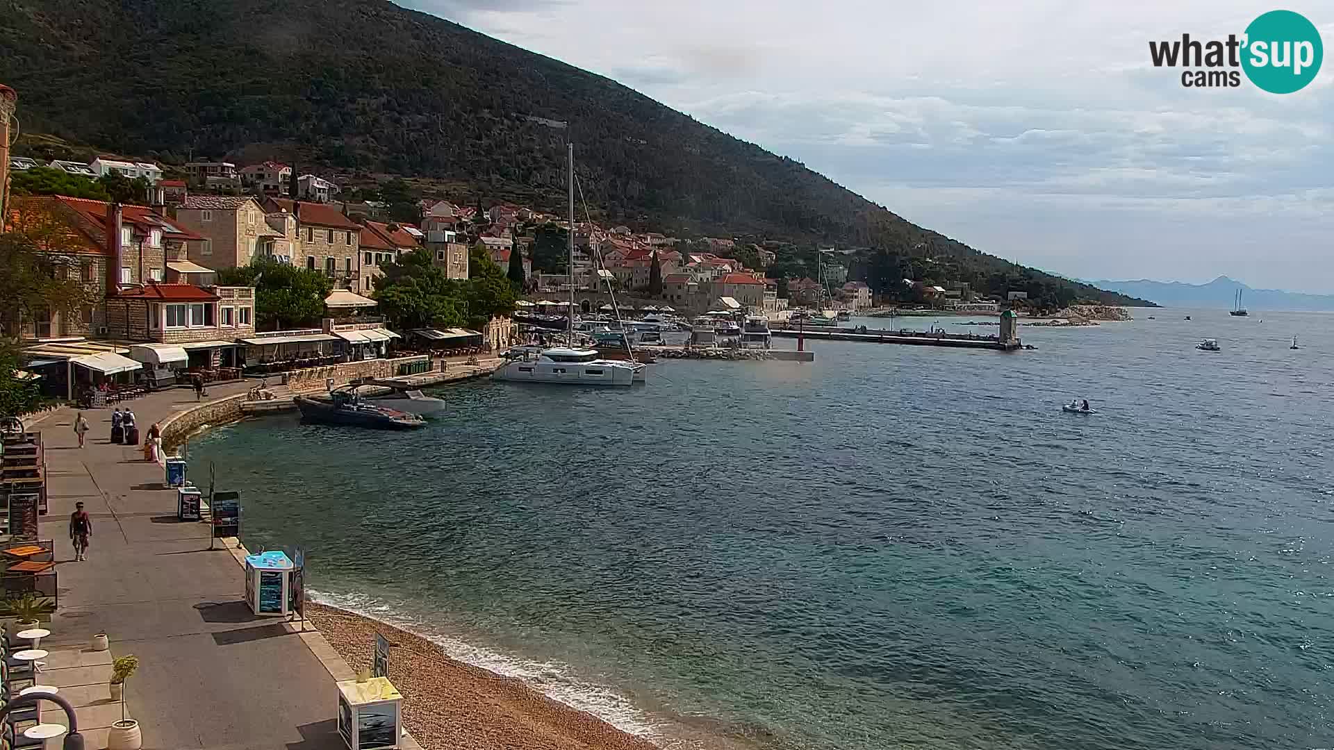 Webcam Bol Hafen & Ortszentrum – Liveblick aus Bol auf der Insel Brač
