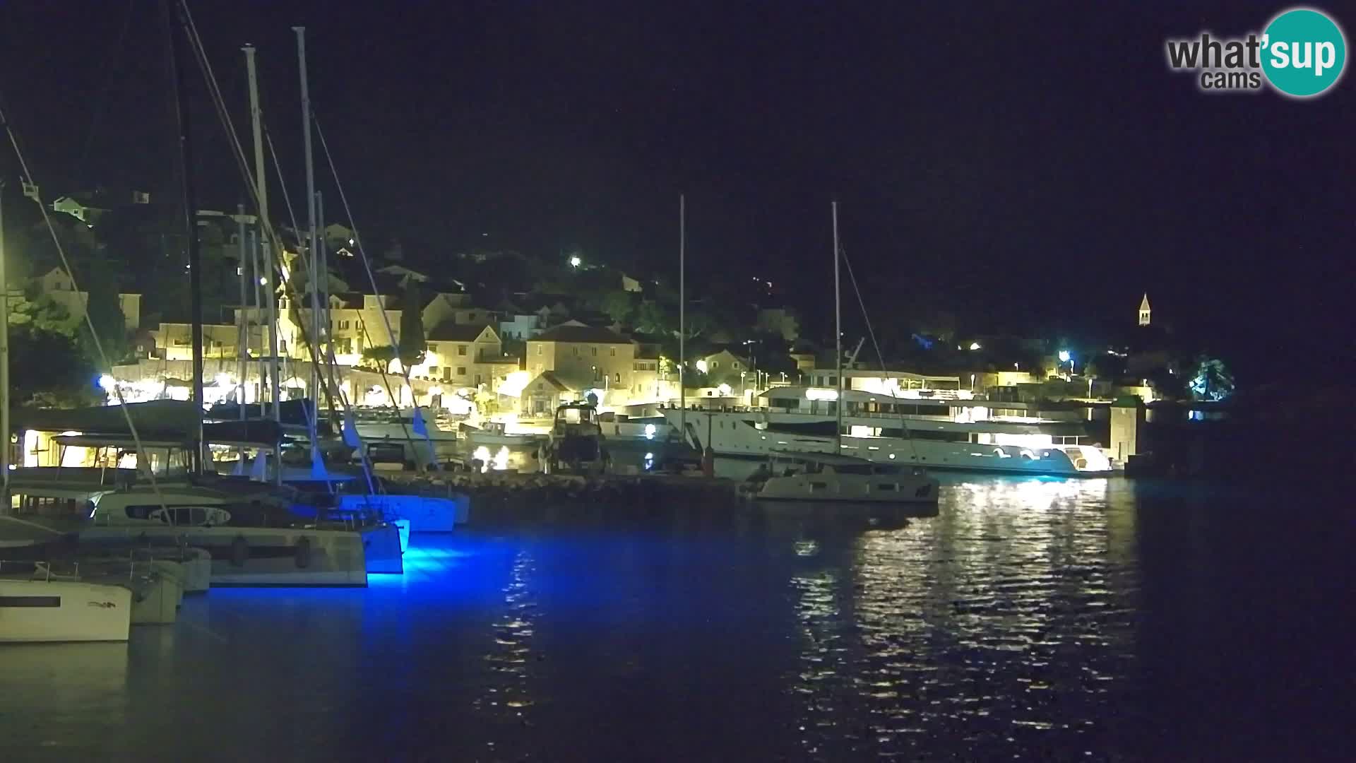 Webcam Bol Centre-Ville & Marina – Vue en direct depuis Bol, île de Brač