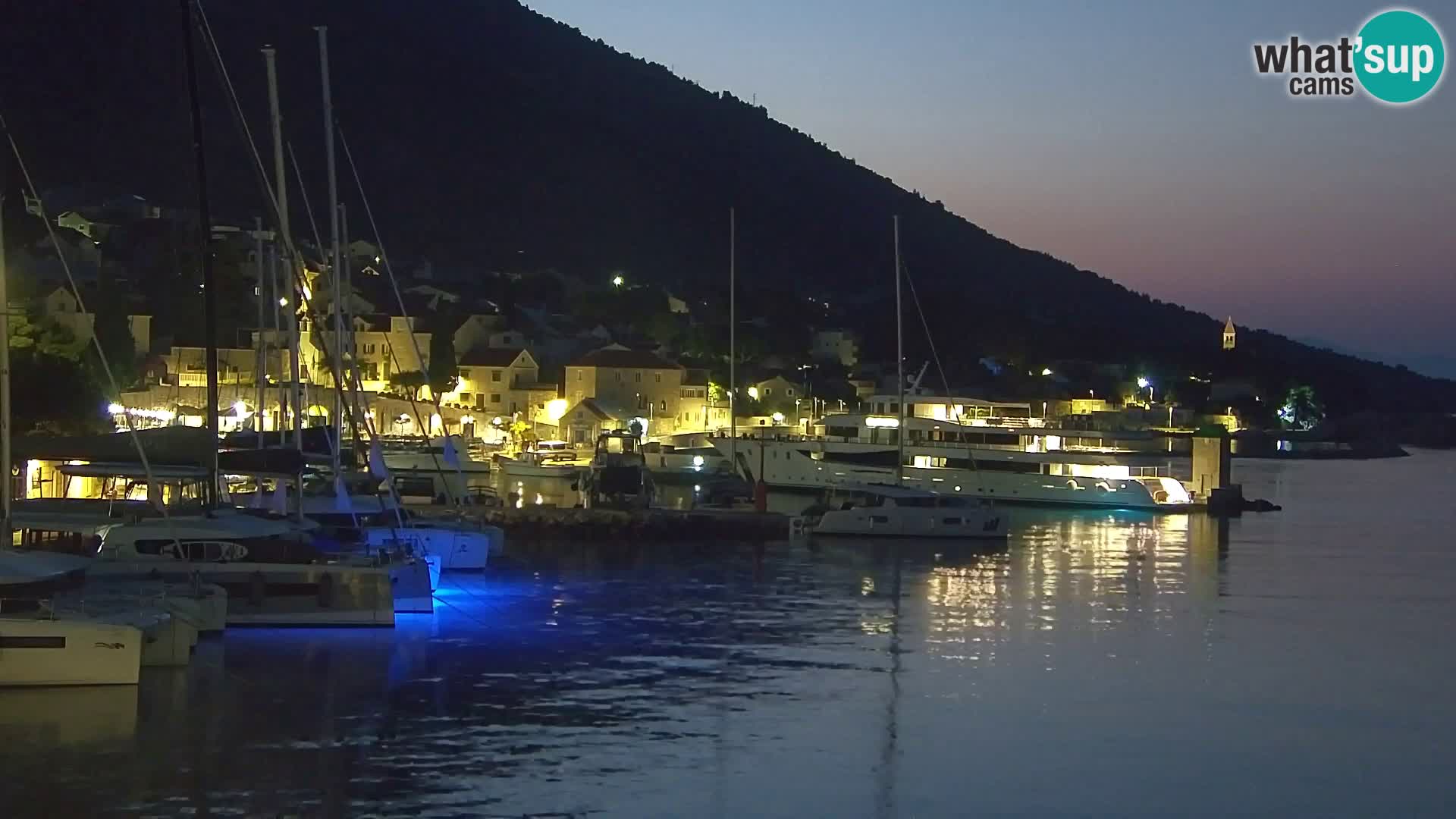 Webcam Bol Town Center & Marina – Live View from Bol, Brač