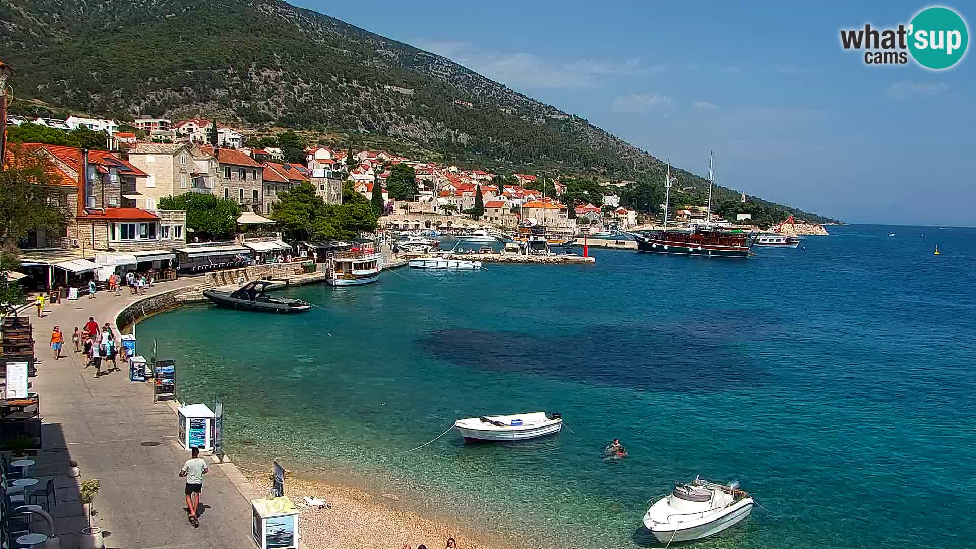 Webcam Bol Town Center & Marina – Live View from Bol, Brač
