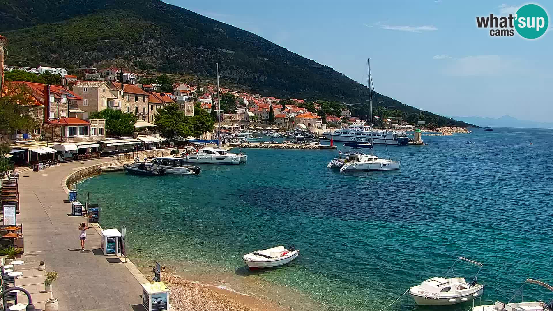 Webcam Bol Hafen & Ortszentrum – Liveblick aus Bol auf der Insel Brač