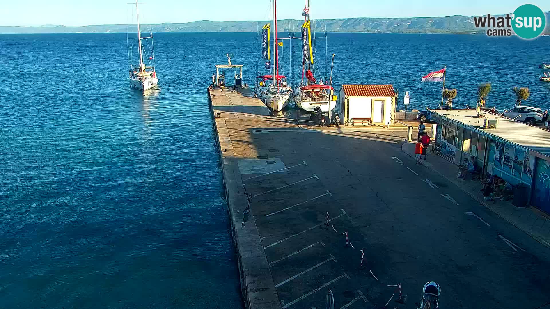 Webcam Bol Centre-Ville & Marina – Vue en direct depuis Bol, île de Brač