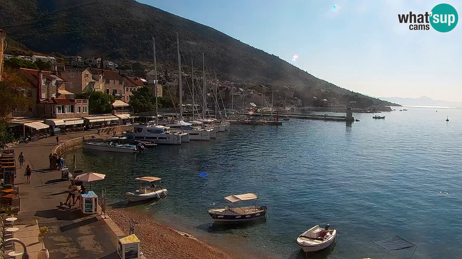 Webcam Bol Hafen & Ortszentrum – Liveblick aus Bol auf der Insel Brač