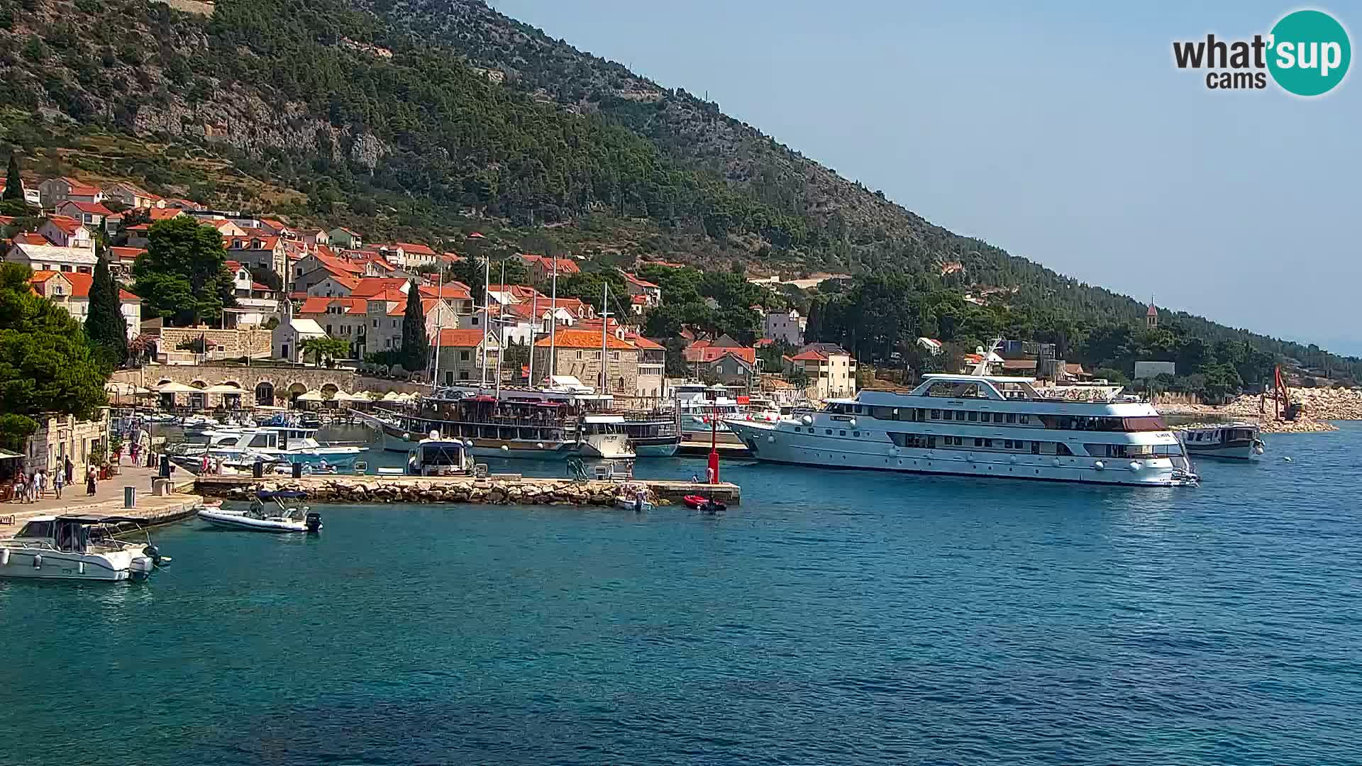 Webcam Bol Town Center & Marina – Live View from Bol, Brač