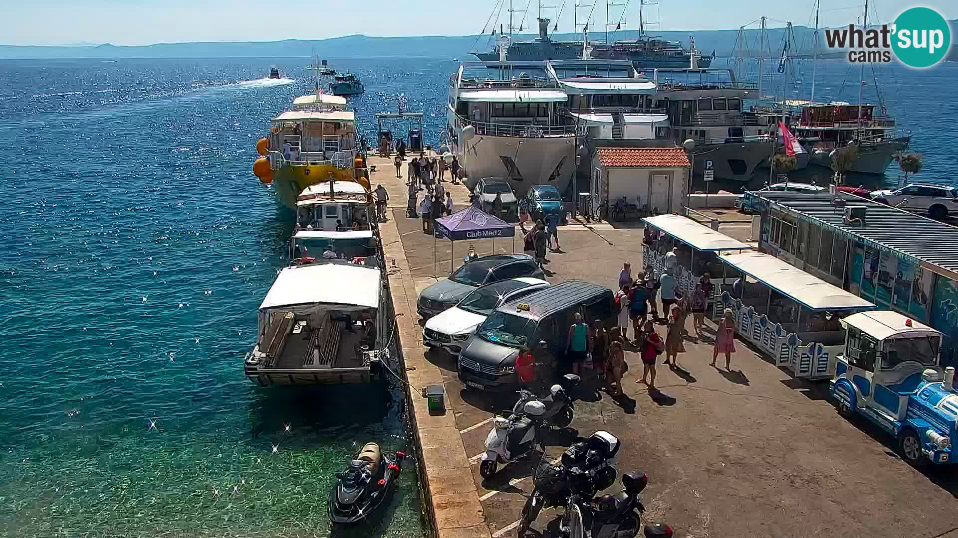 Webcam Bol Hafen & Ortszentrum – Liveblick aus Bol auf der Insel Brač