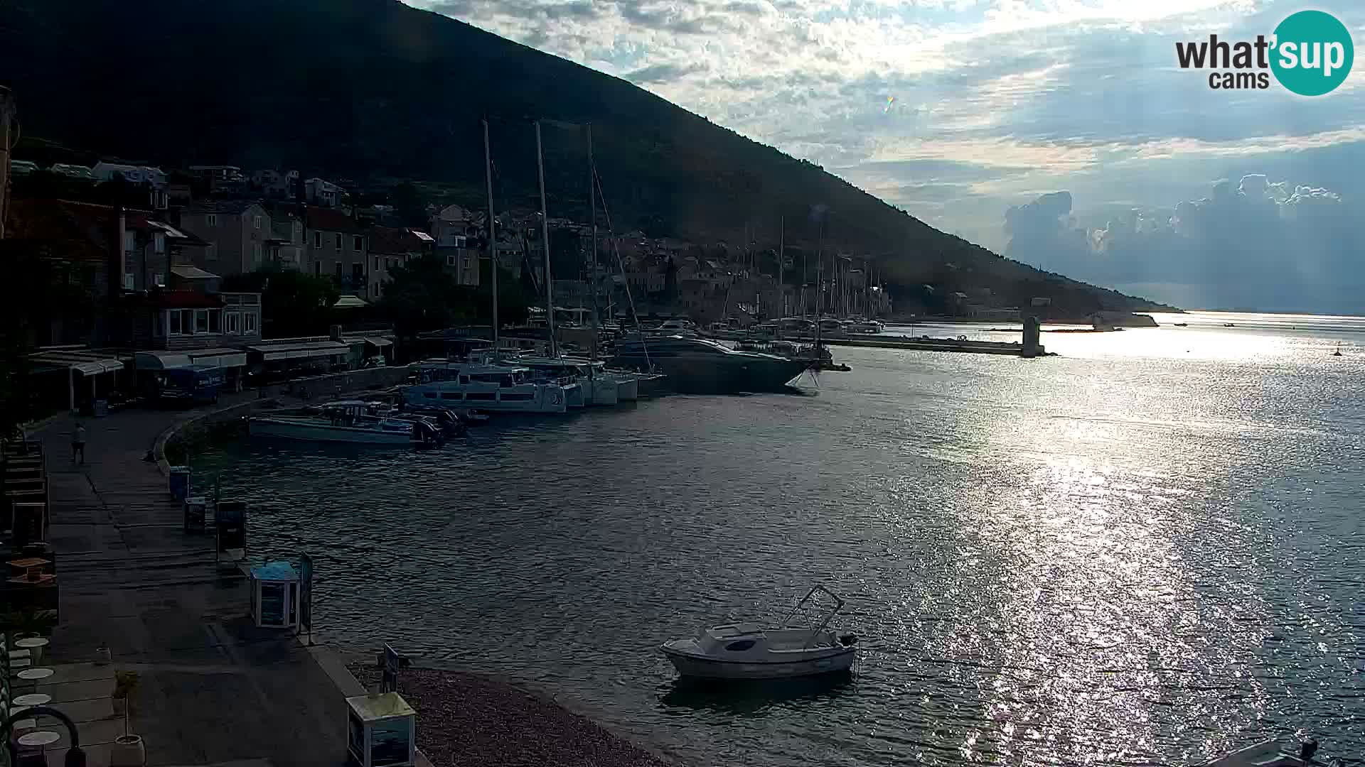 Webcam Bol Centre-Ville & Marina – Vue en direct depuis Bol, île de Brač
