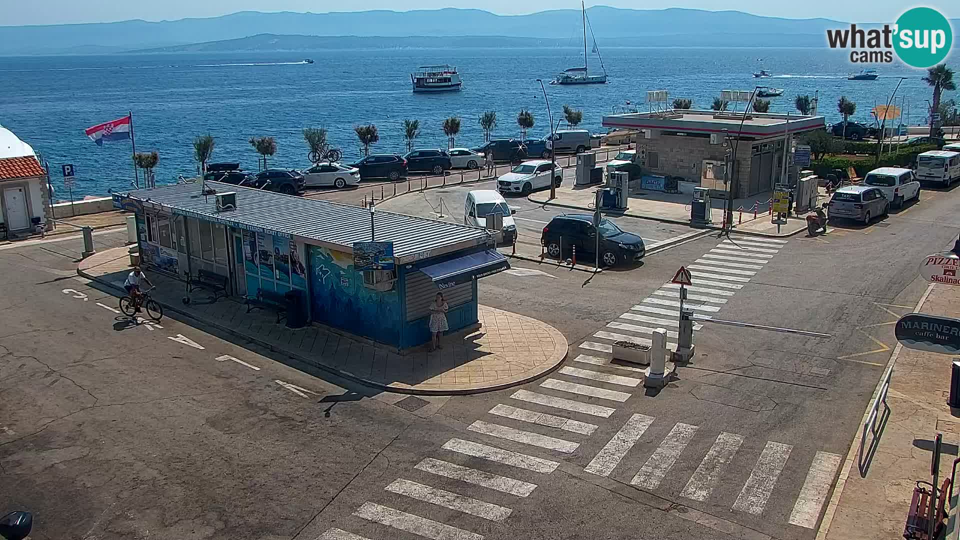 Webcam Bol Centro e Marina – Vista live dal porto di Bol