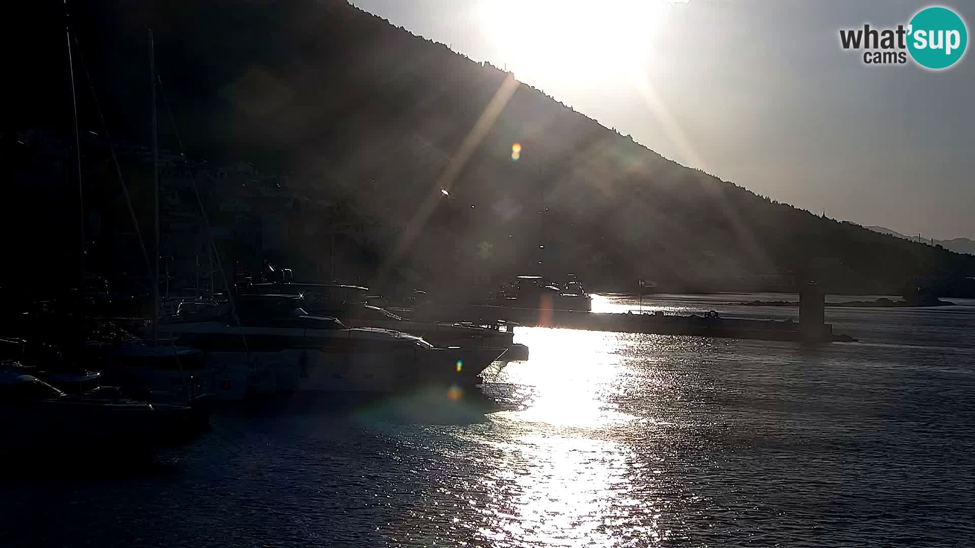 Webcam Bol Centre-Ville & Marina – Vue en direct depuis Bol, île de Brač