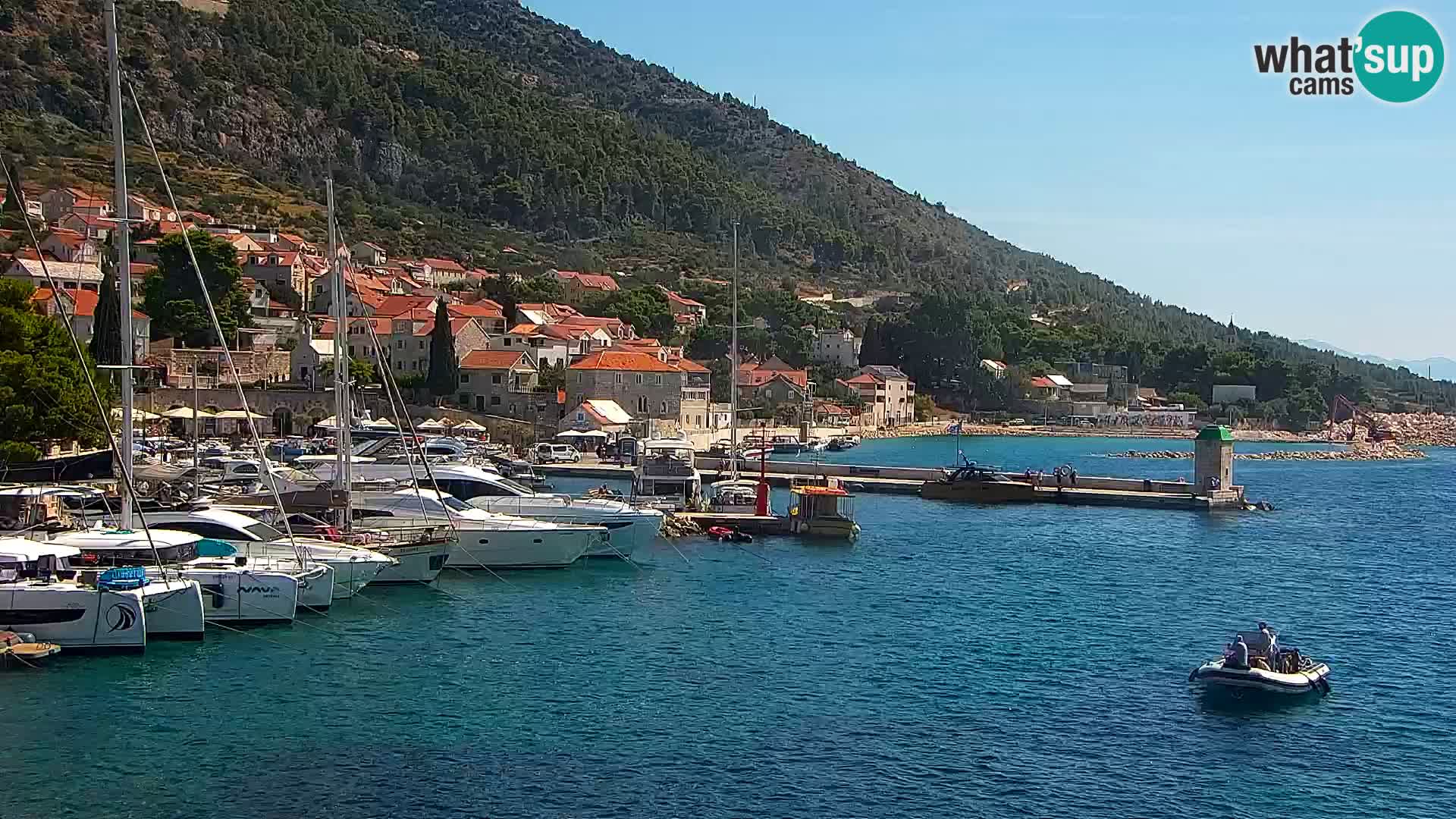 Webcam Bol Centre-Ville & Marina – Vue en direct depuis Bol, île de Brač