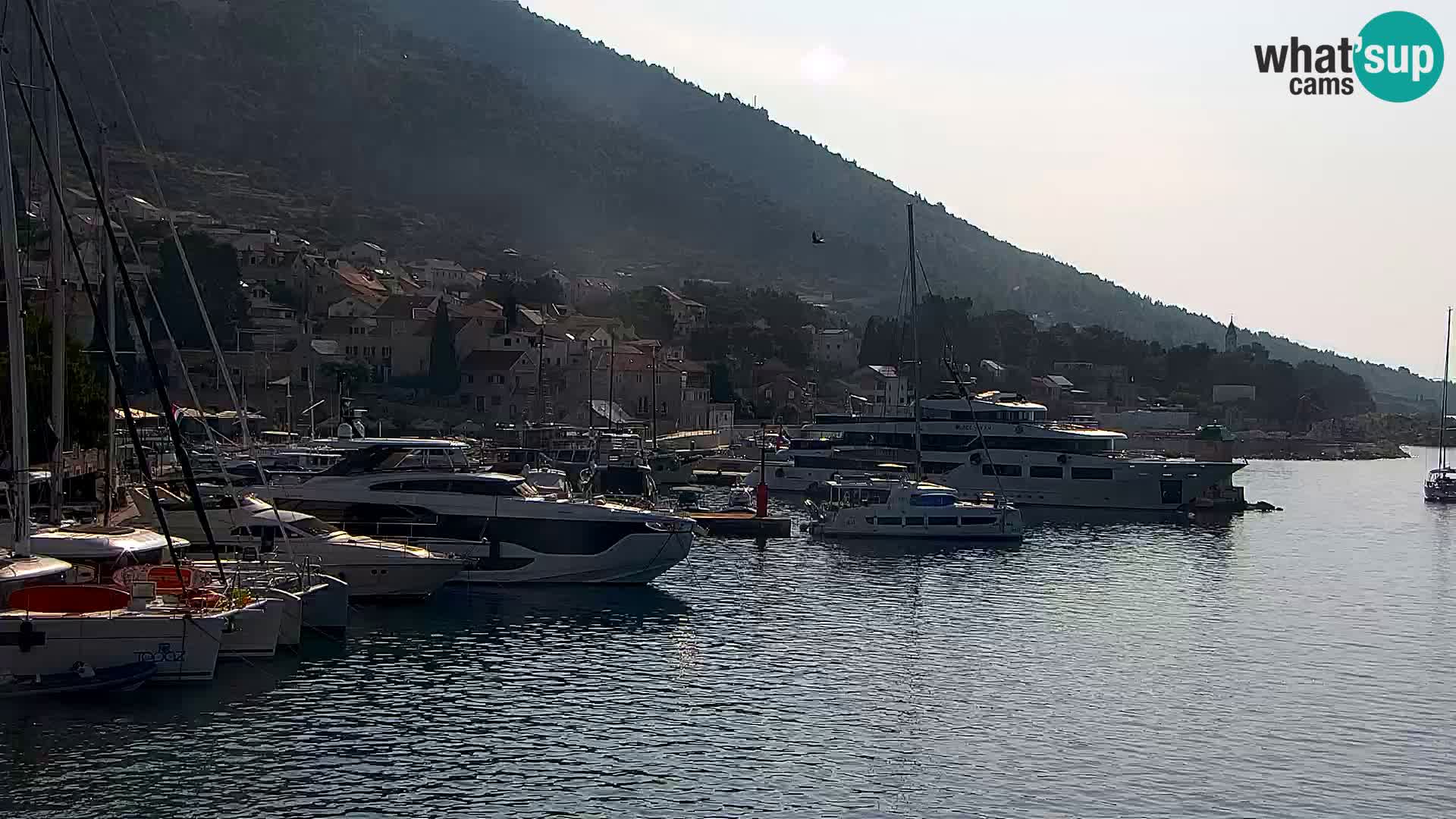 Webcam Bol Town Center & Marina – Live View from Bol, Brač