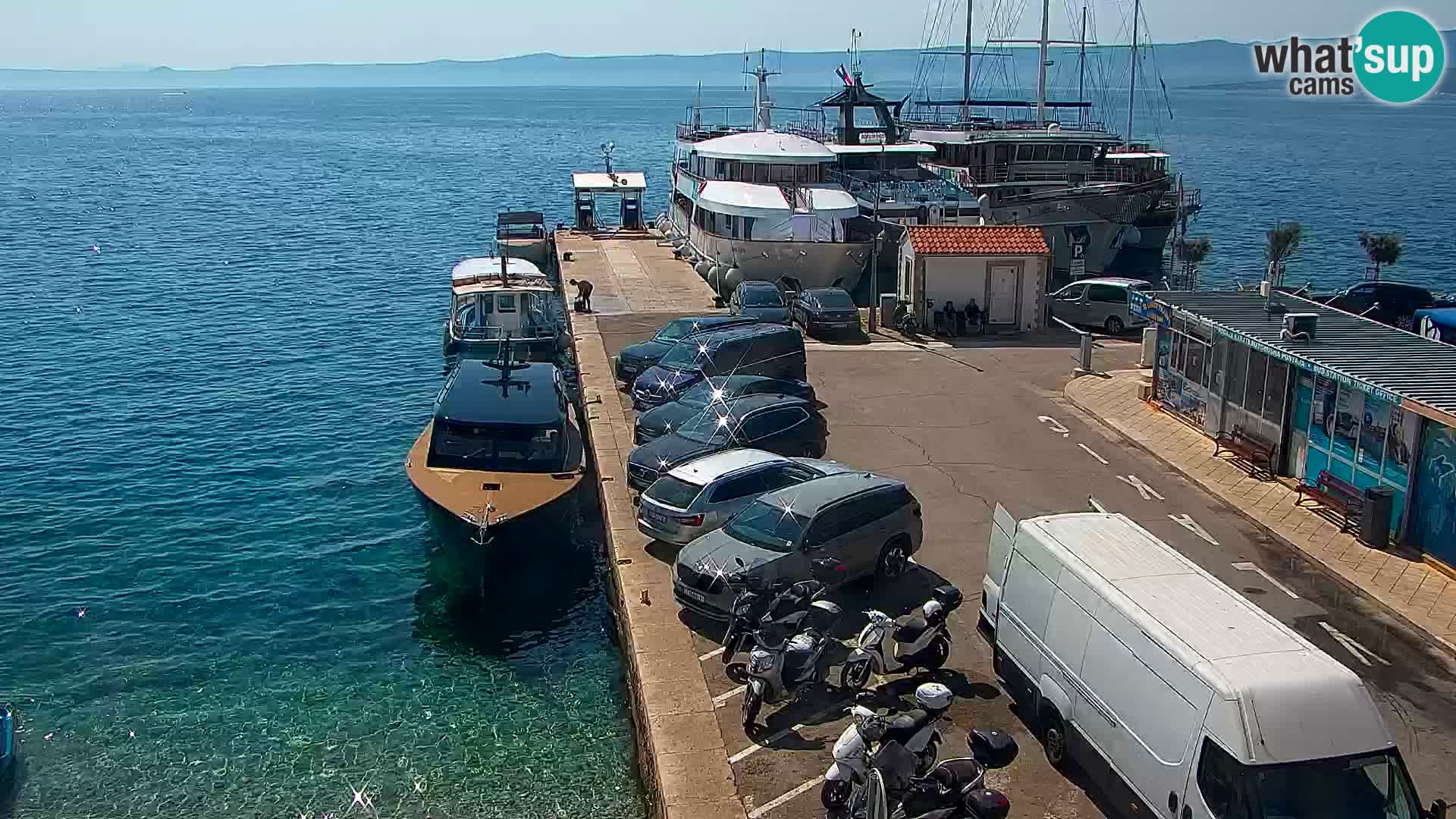 Webcam Bol Hafen & Ortszentrum – Liveblick aus Bol auf der Insel Brač