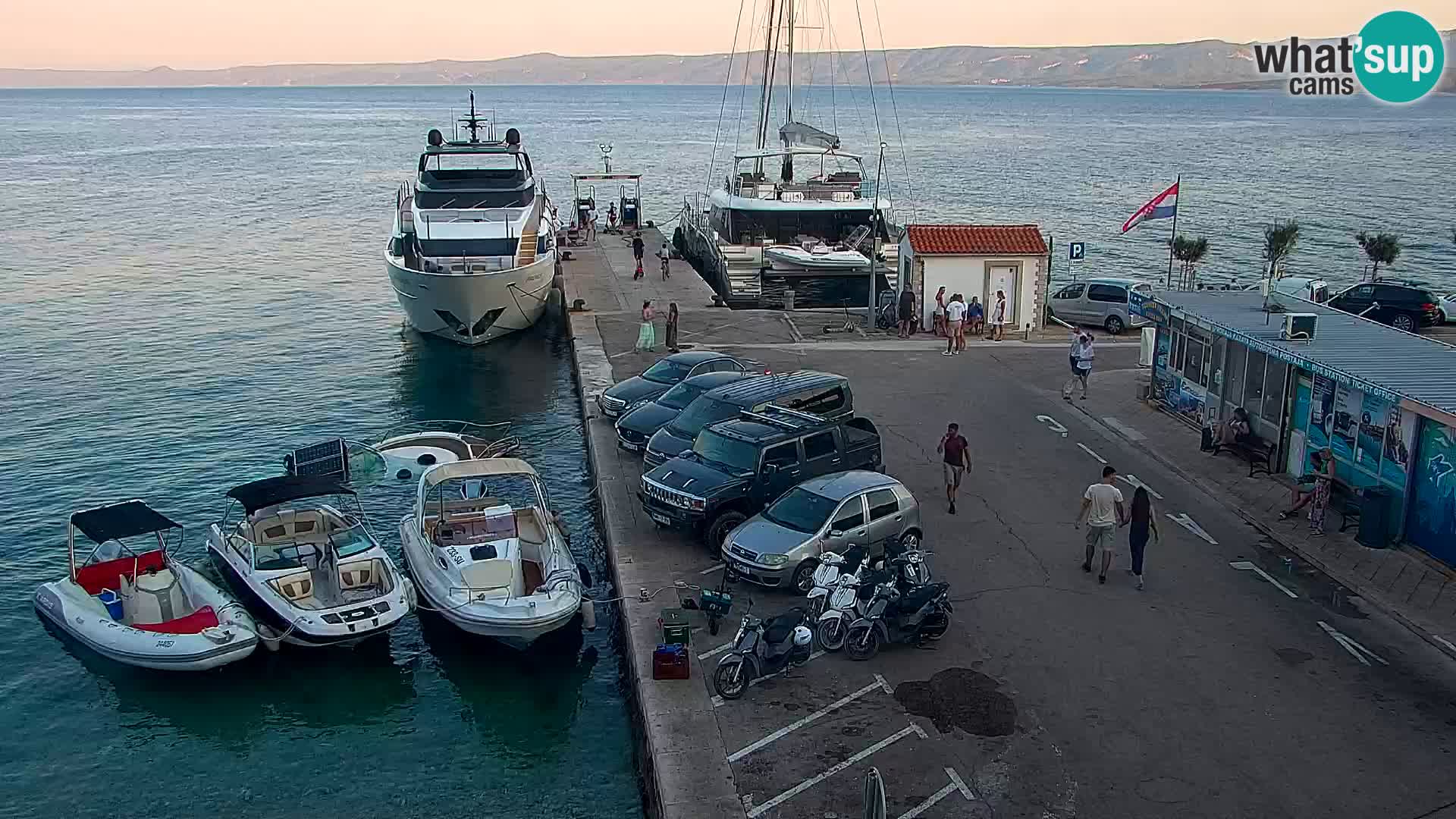 Webcam Bol Centre-Ville & Marina – Vue en direct depuis Bol, île de Brač