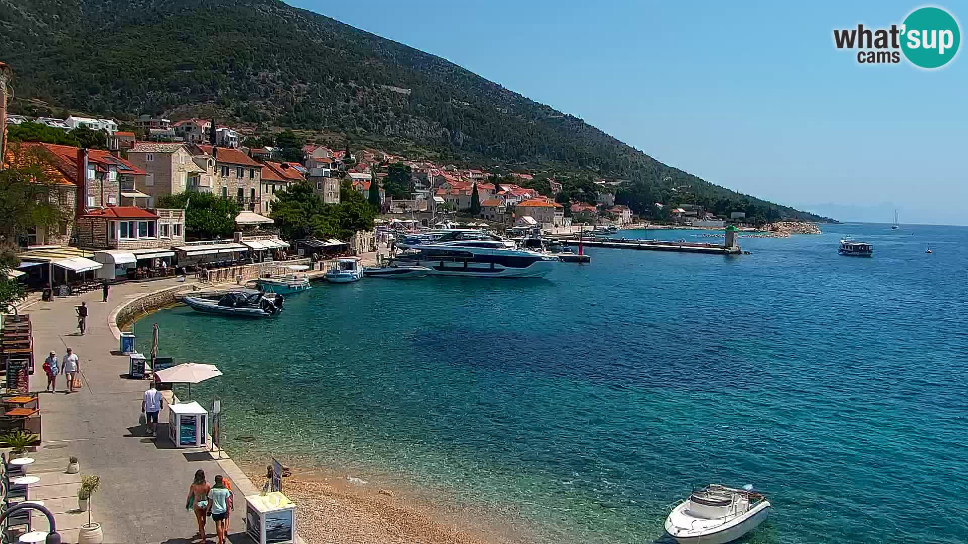 Webcam Bol Town Center & Marina – Live View from Bol, Brač