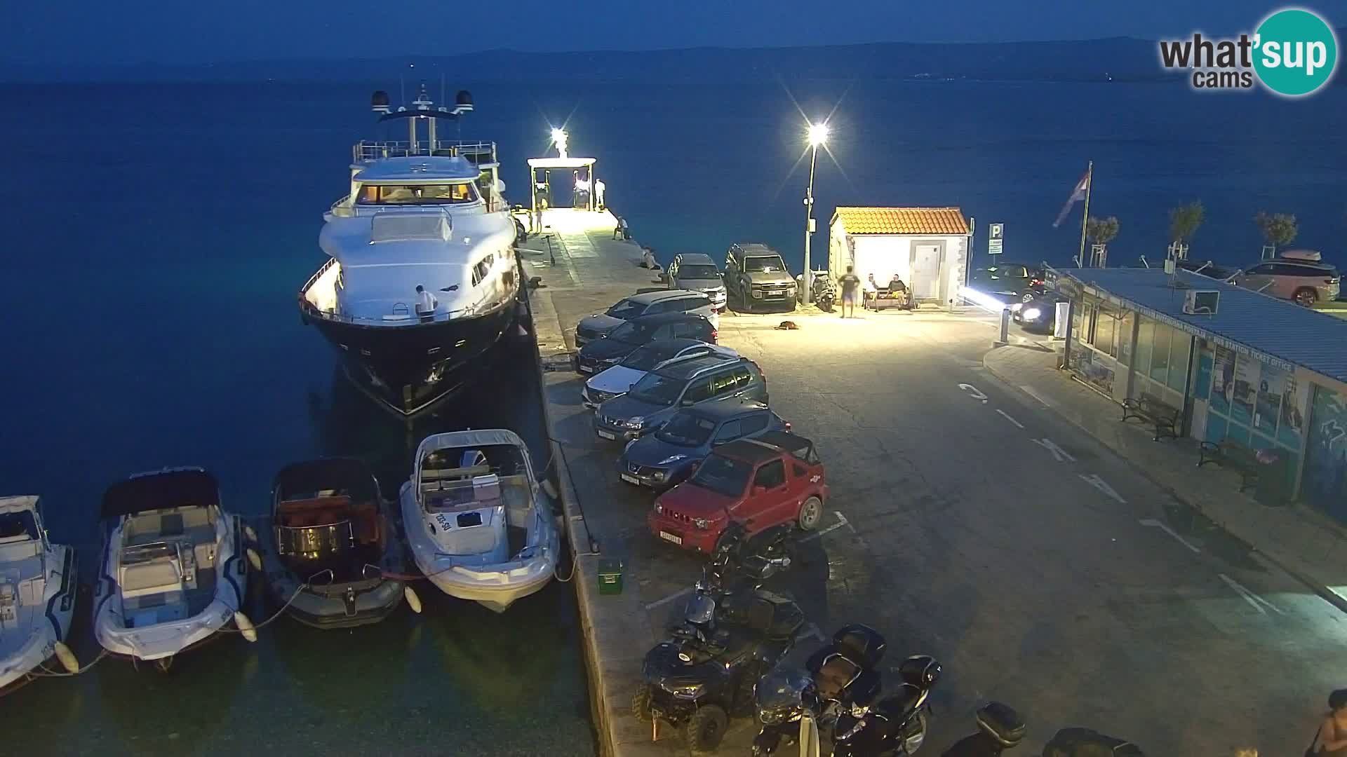 Webcam Bol Town Center & Marina – Live View from Bol, Brač