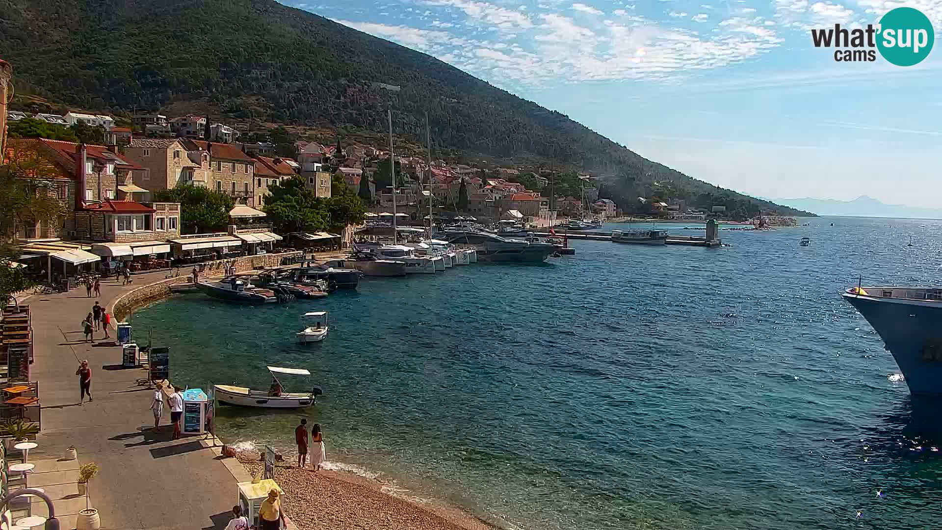 Webcam Bol Town Center & Marina – Live View from Bol, Brač