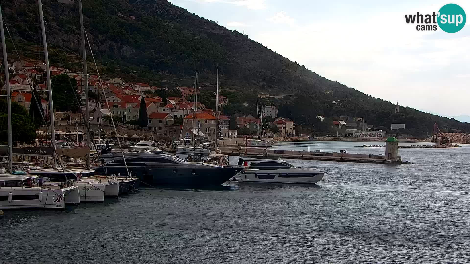 Webcam Bol centre-ville & marina – Vue en direct depuis Bol, île de Brač