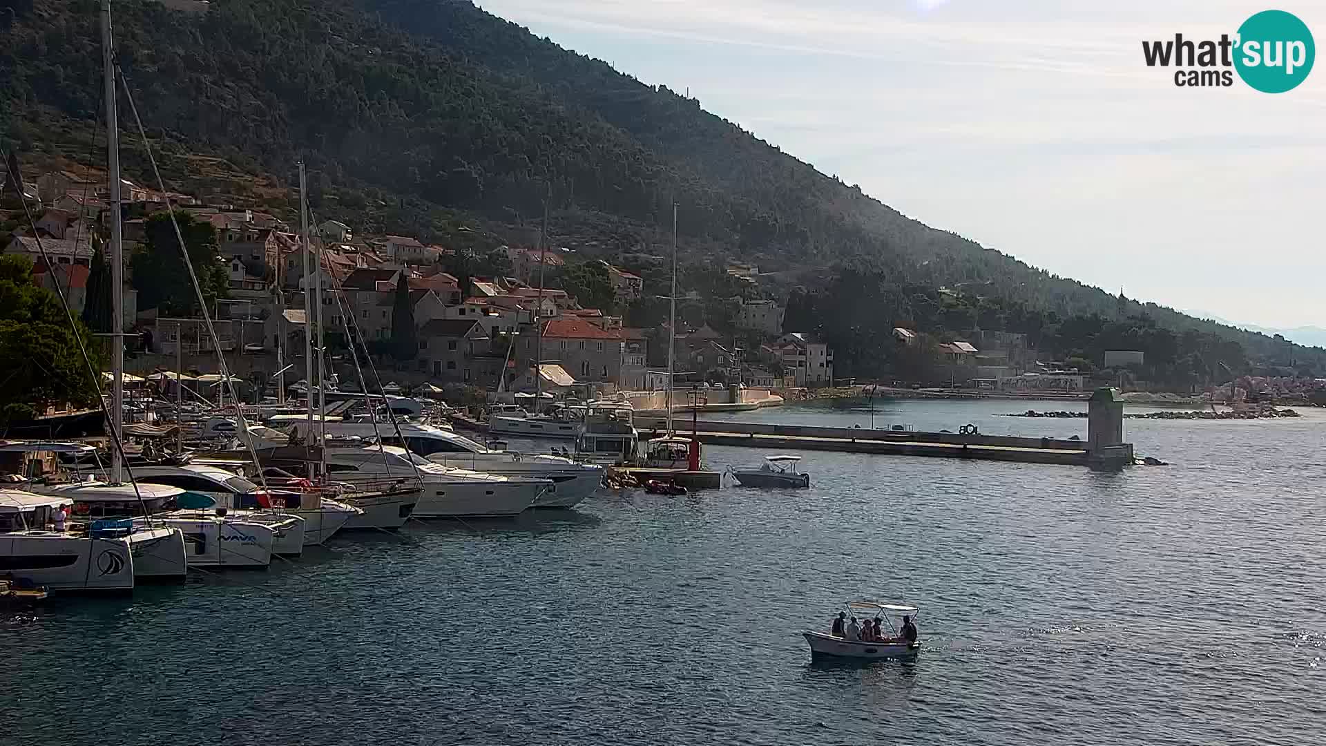 Webcam Bol Centre-Ville & Marina – Vue en direct depuis Bol, île de Brač