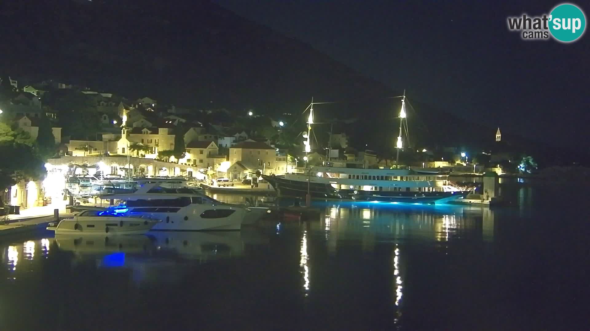 Webcam Bol Town Center & Marina – Live View from Bol, Brač