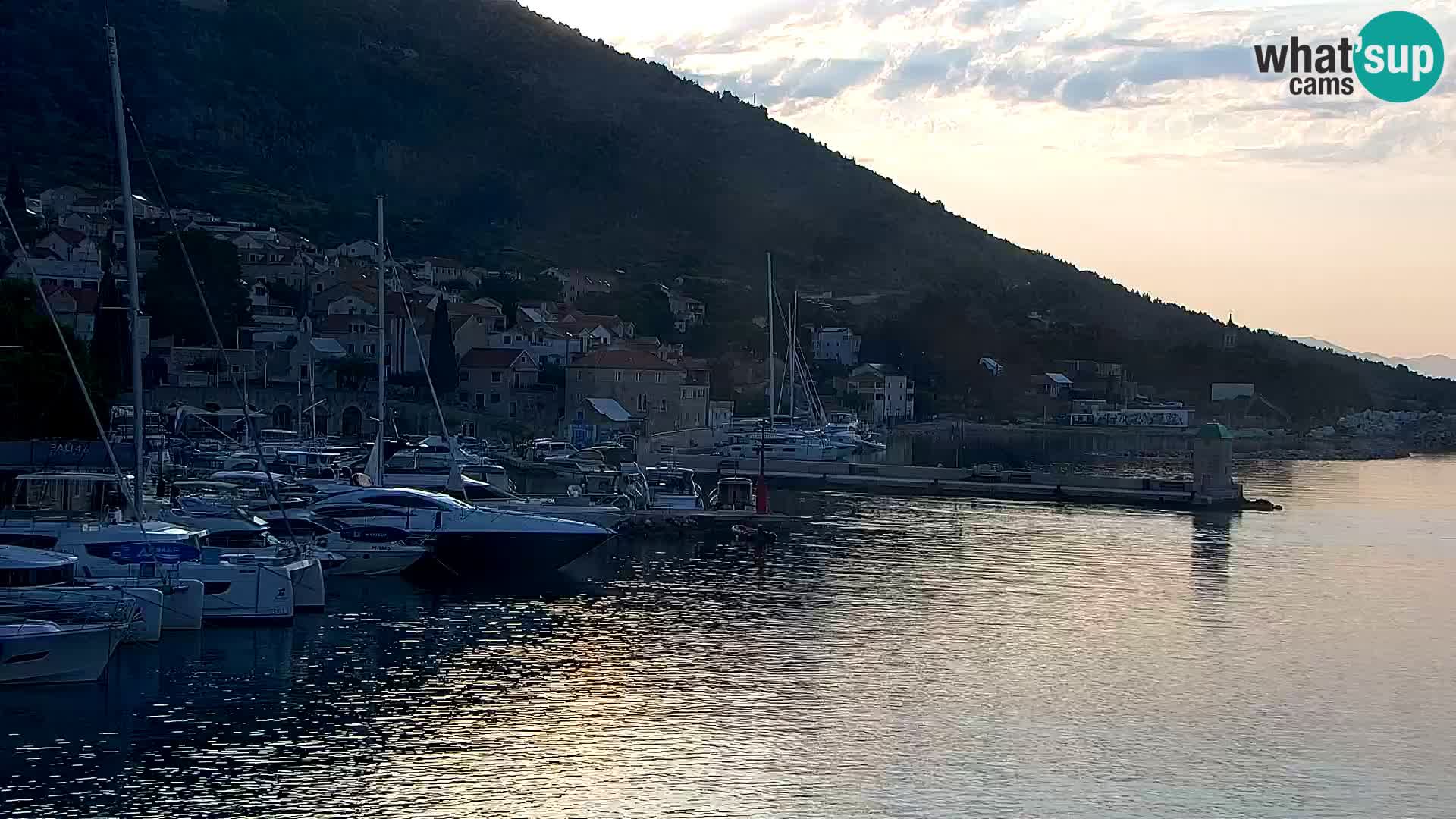 Webcam Bol Centre-Ville & Marina – Vue en direct depuis Bol, île de Brač
