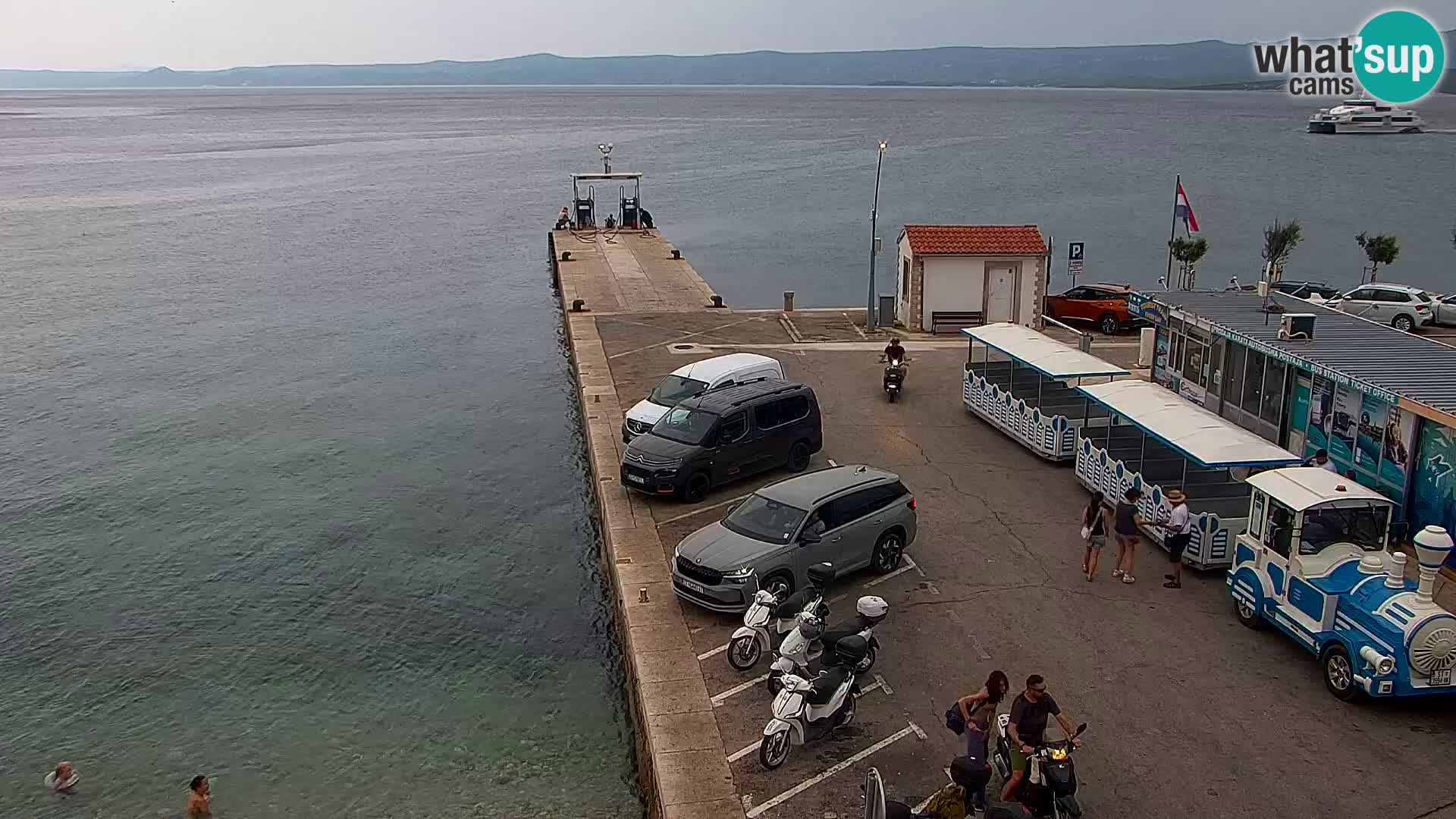 Webcam Bol Town Center & Marina – Live View from Bol, Brač