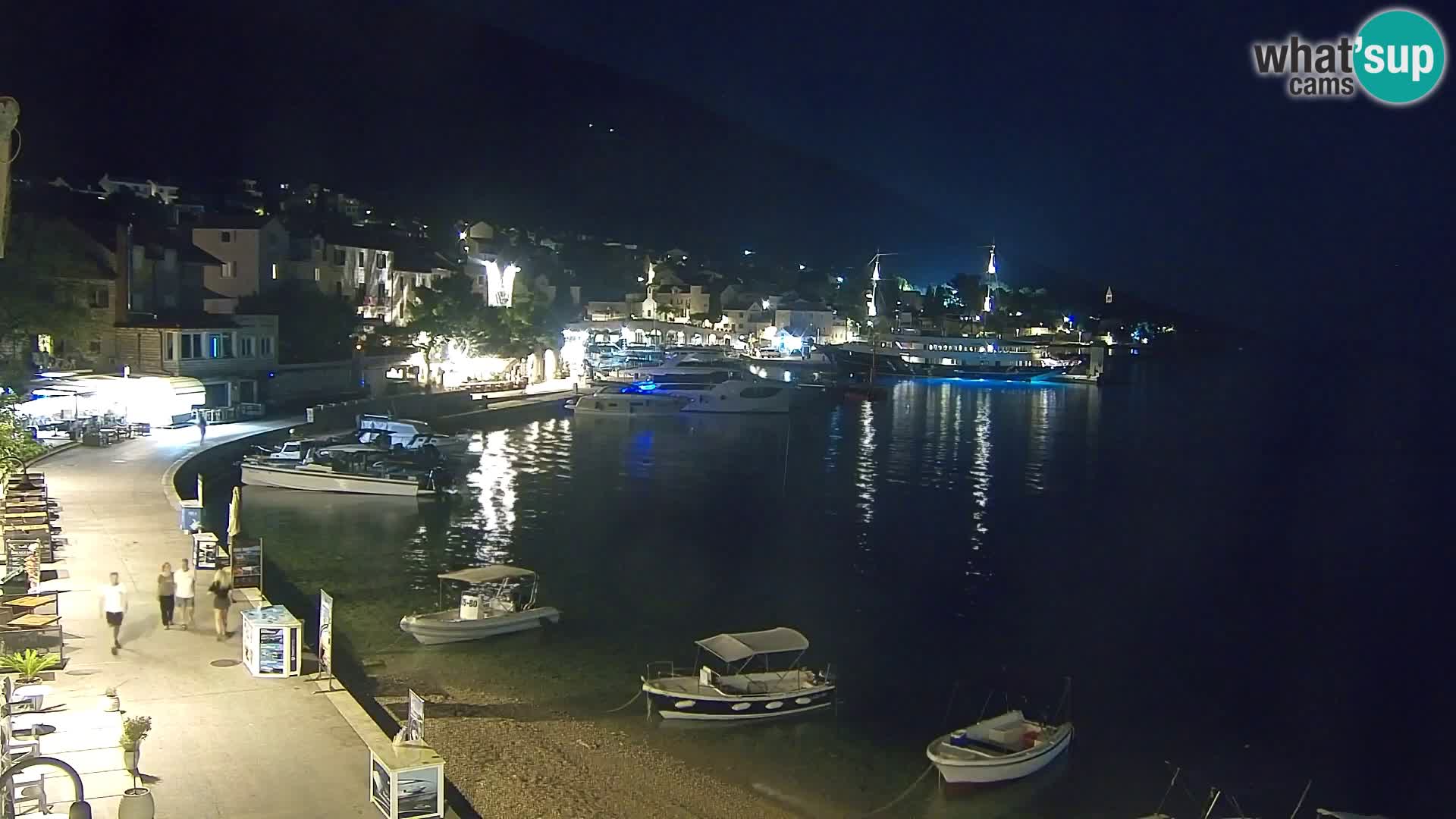 Webcam Bol Centro e Marina – Vista live dal porto di Bol