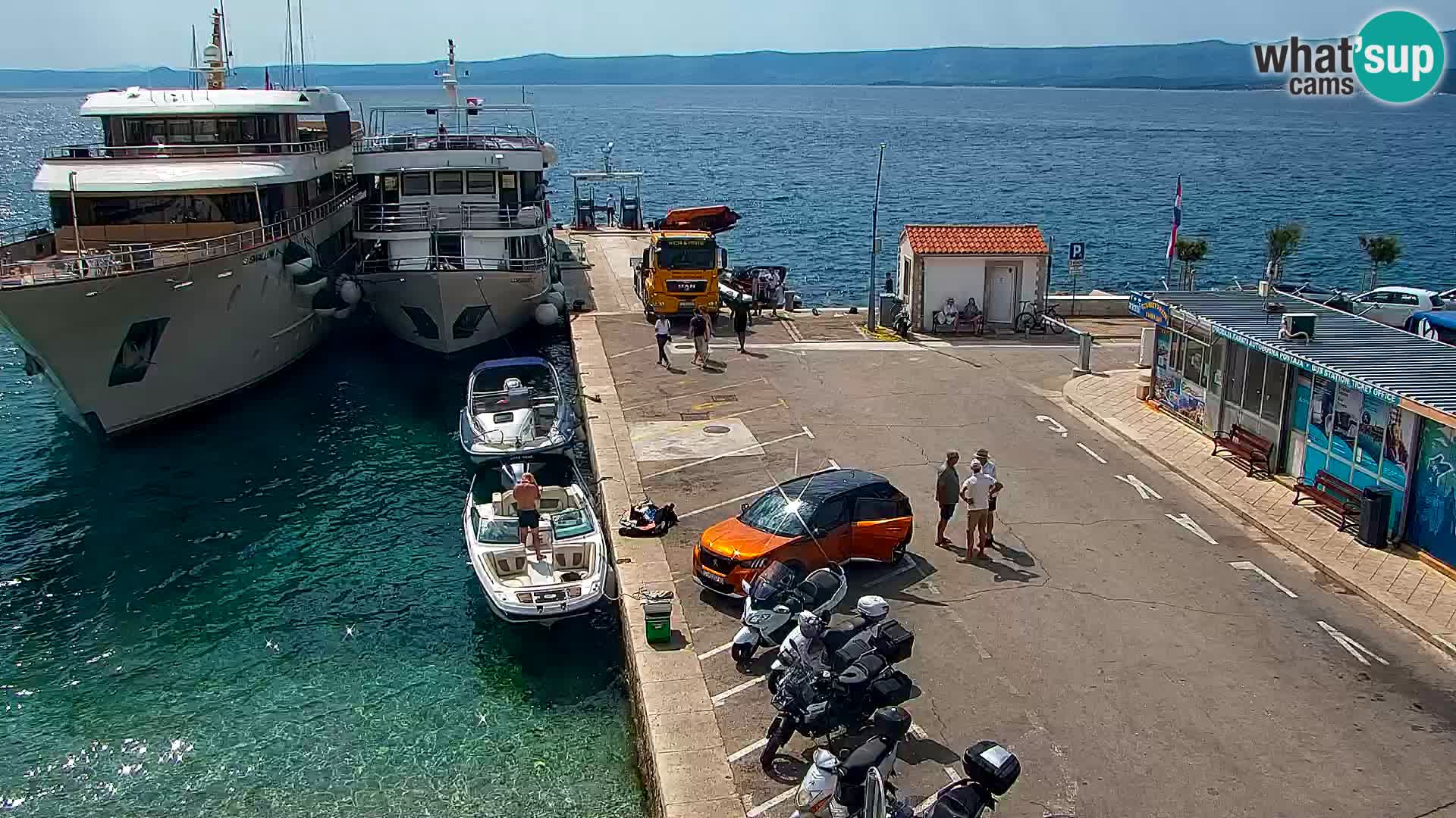 Webcam Bol Town Center & Marina – Live View from Bol, Brač