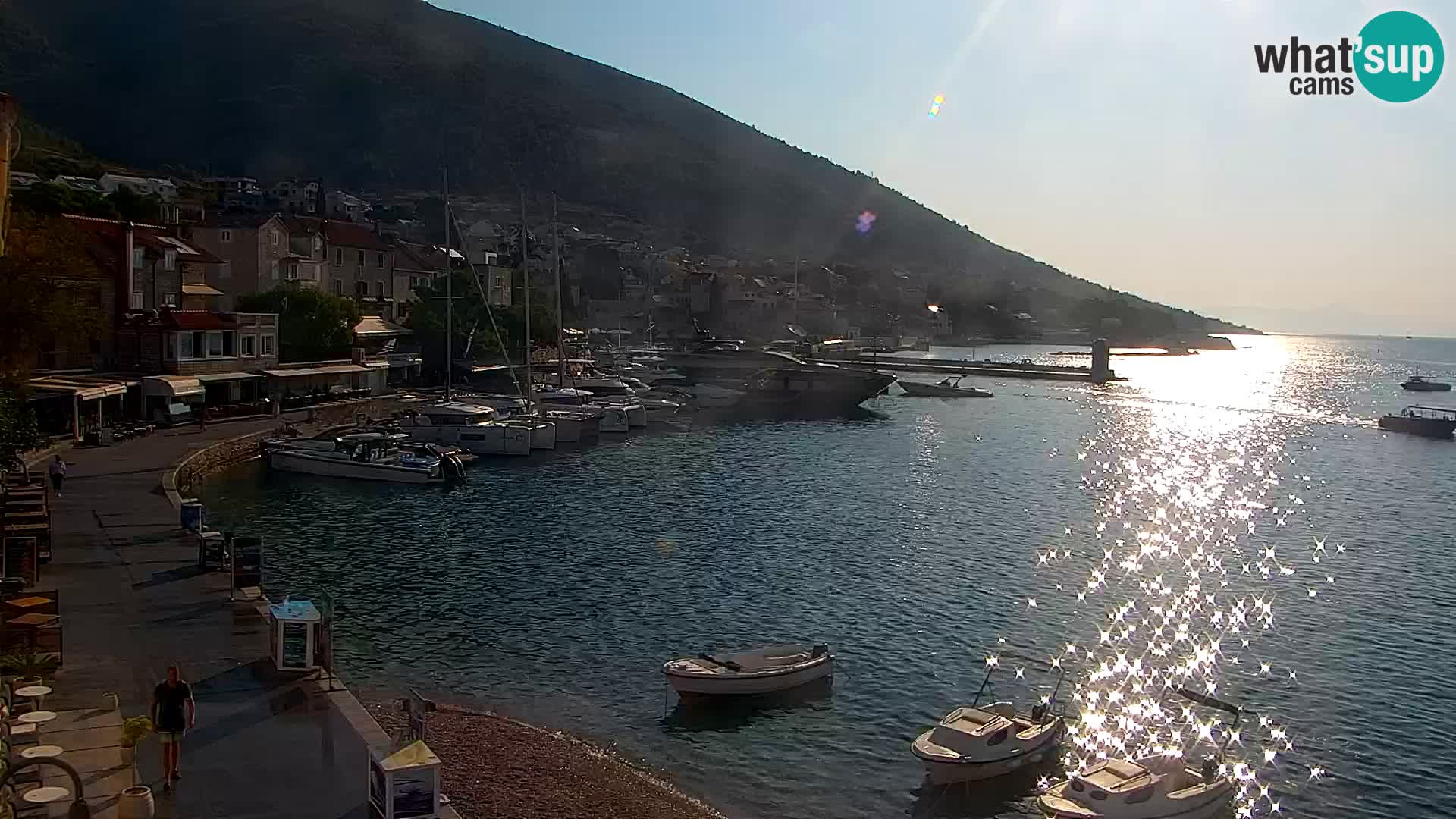 Webcam Bol Town Center & Marina – Live View from Bol, Brač