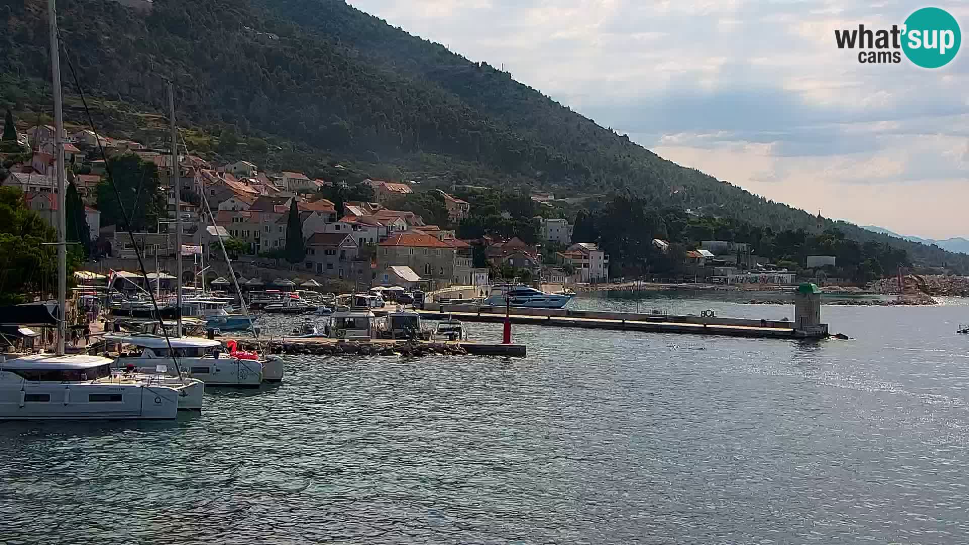 Webcam Bol Town Center & Marina – Live View from Bol, Brač