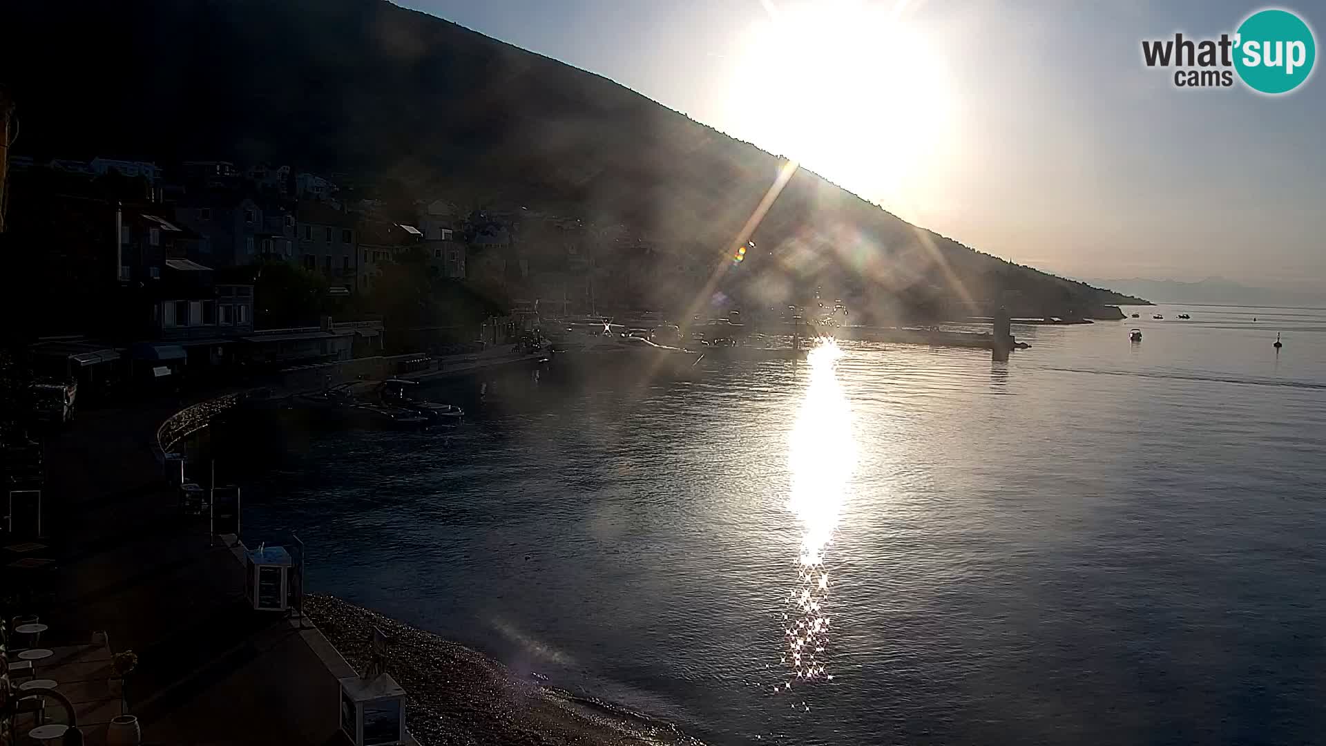 Webcam Bol Hafen & Ortszentrum – Liveblick aus Bol auf der Insel Brač