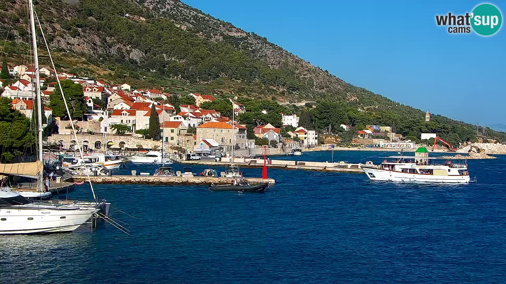 Webcam Bol Hafen & Ortszentrum – Liveblick aus Bol auf der Insel Brač