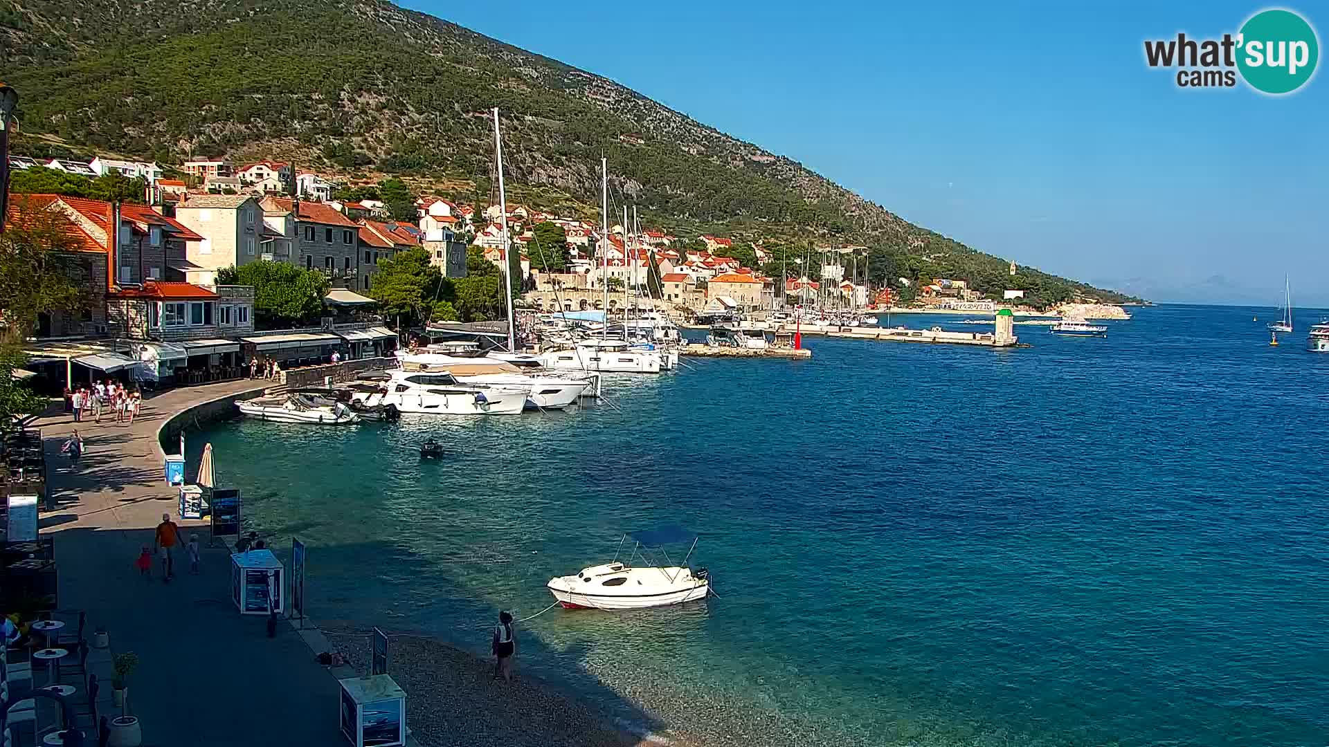 Webcam Bol Hafen & Ortszentrum – Liveblick aus Bol auf der Insel Brač