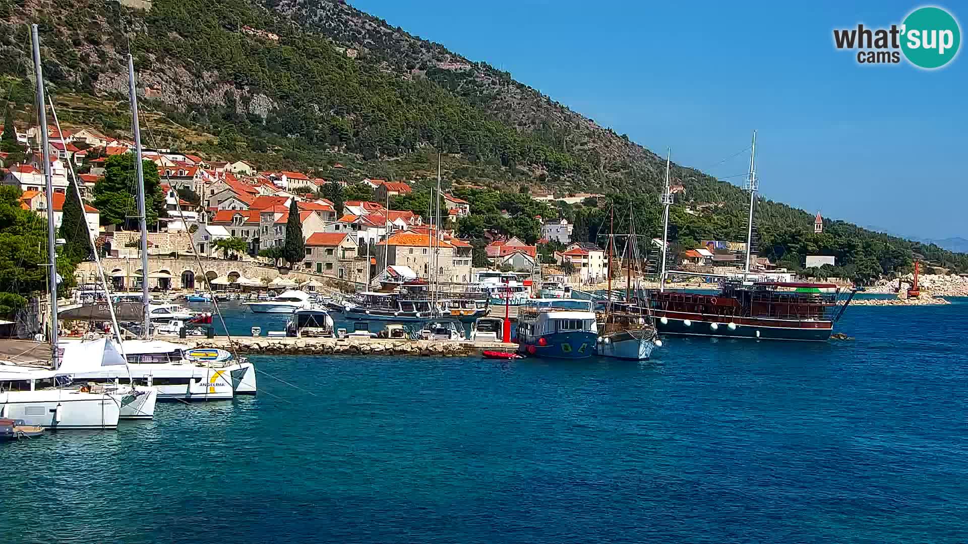 Webcam Bol Centre-Ville & Marina – Vue en direct depuis Bol, île de Brač