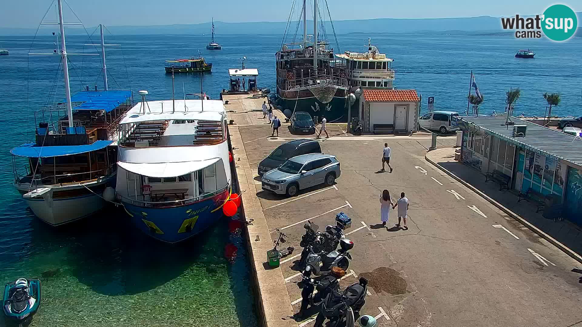 Webcam Bol Town Center & Marina – Live View from Bol, Brač