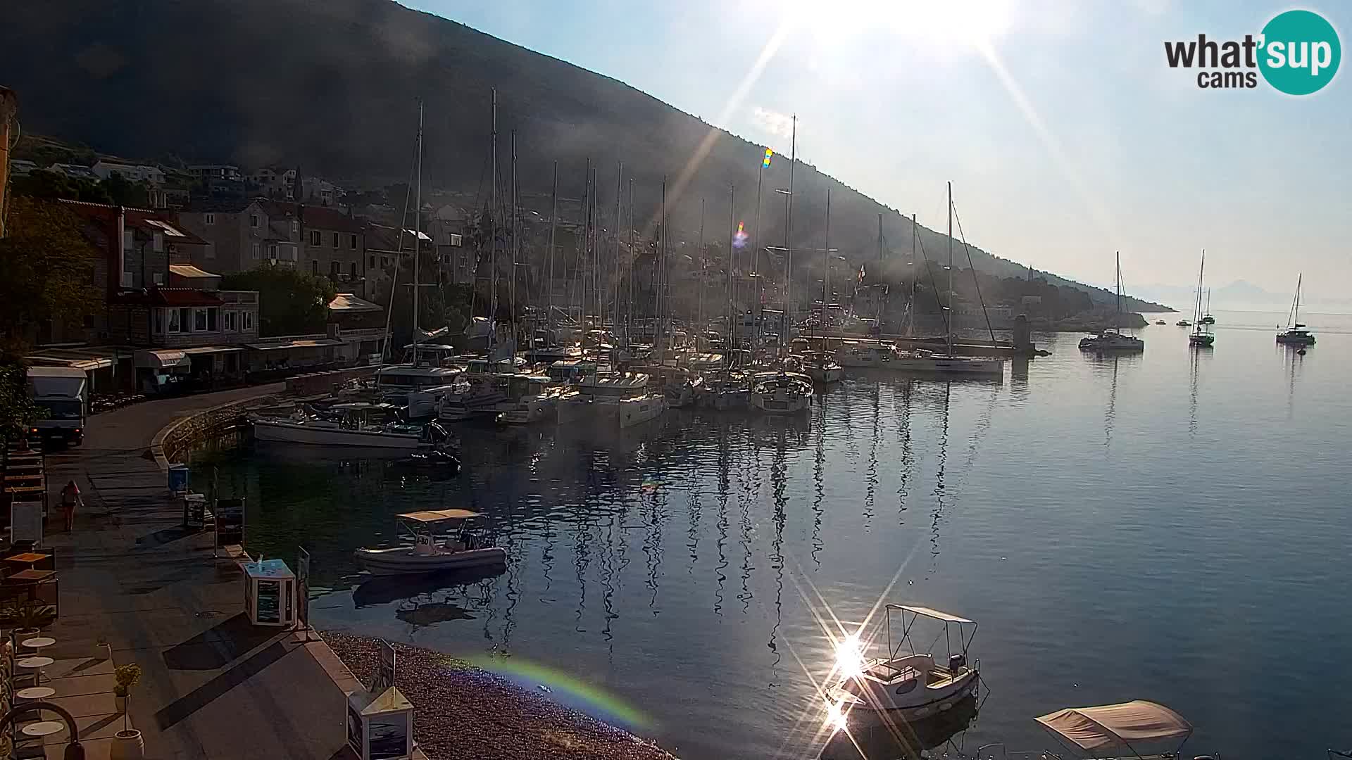 Webcam Bol Hafen & Ortszentrum – Liveblick aus Bol auf der Insel Brač