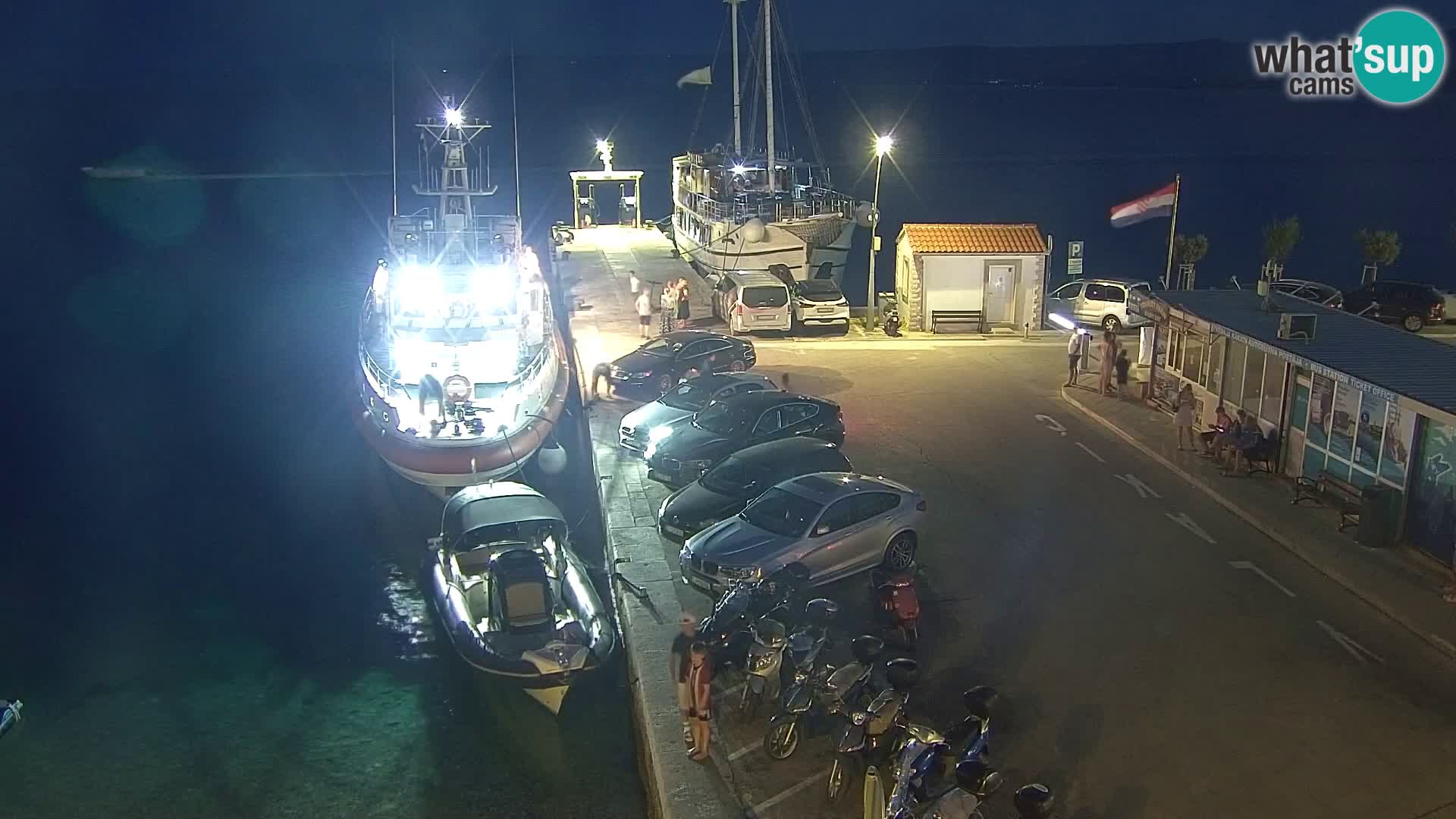 Webcam Bol Town Center & Marina – Live View from Bol, Brač
