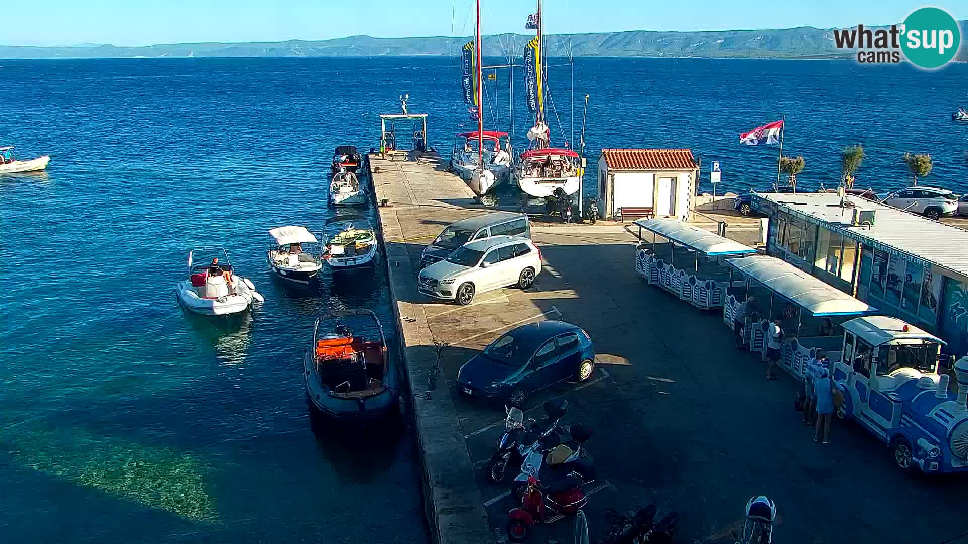Webcam Bol Hafen & Ortszentrum – Liveblick aus Bol auf der Insel Brač