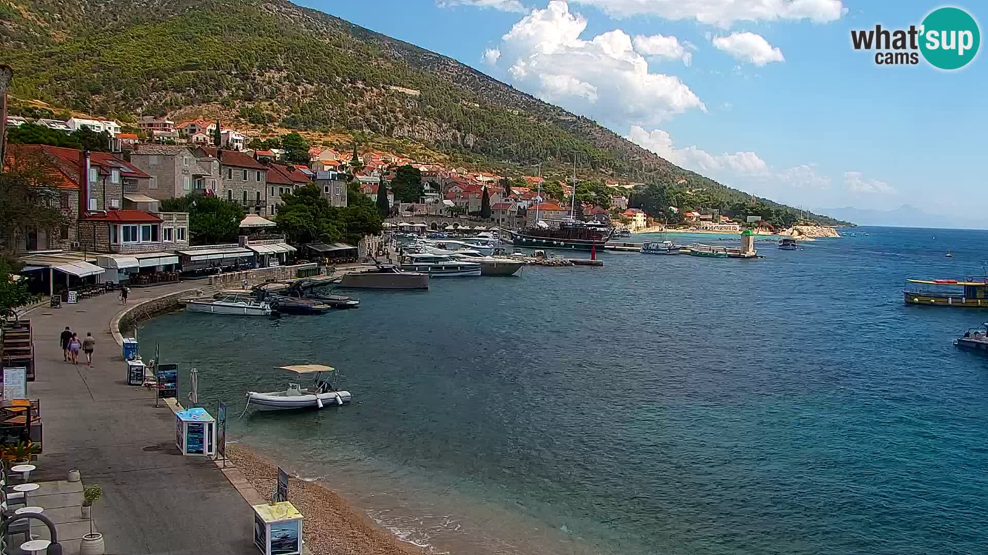 Webcam Bol Centro e Marina – Vista live dal porto di Bol