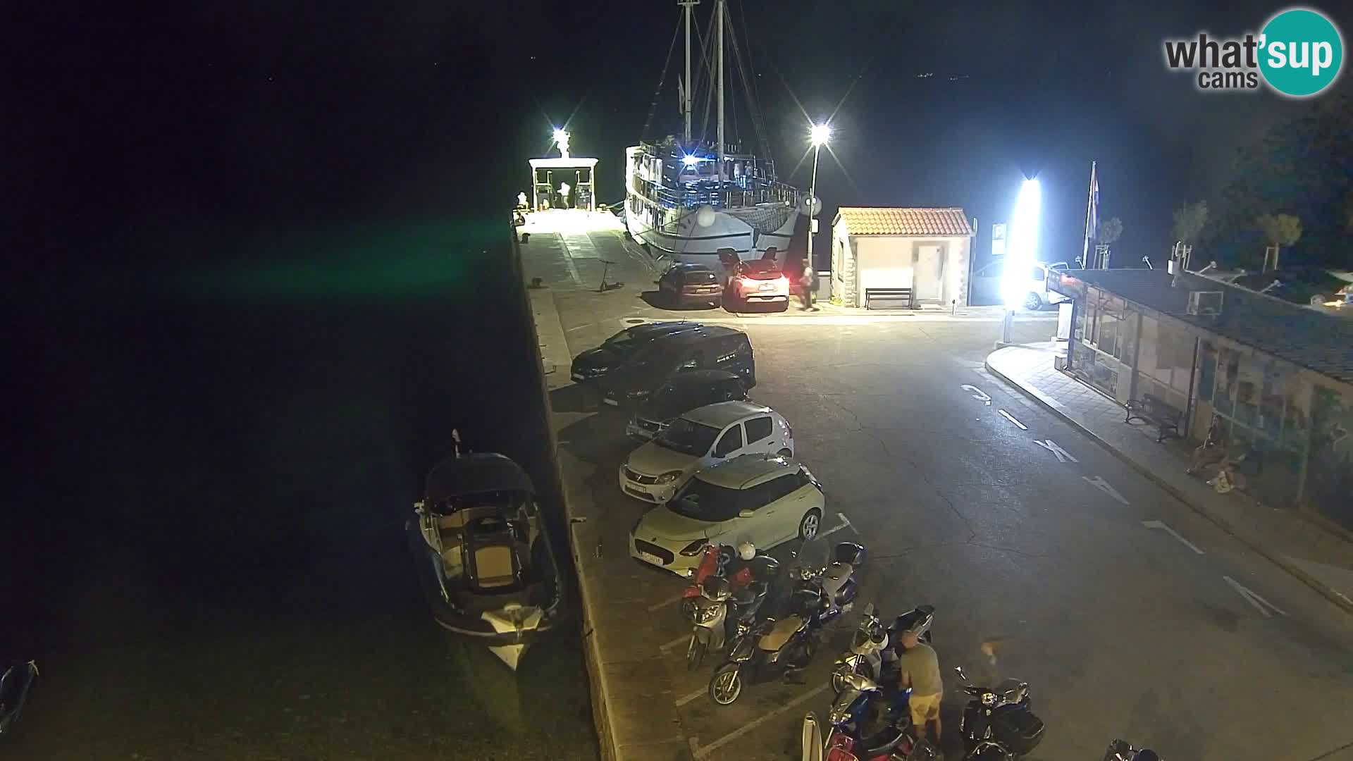 Webcam Bol Hafen & Ortszentrum – Liveblick aus Bol auf der Insel Brač