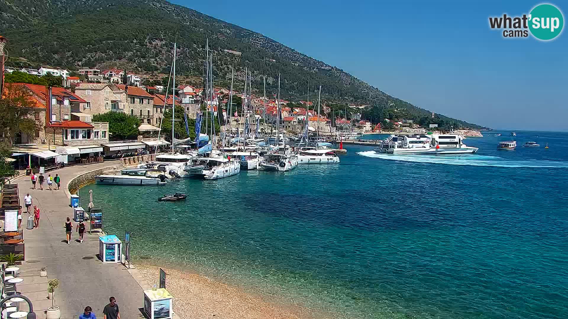 Webcam Bol Hafen & Ortszentrum – Liveblick aus Bol auf der Insel Brač