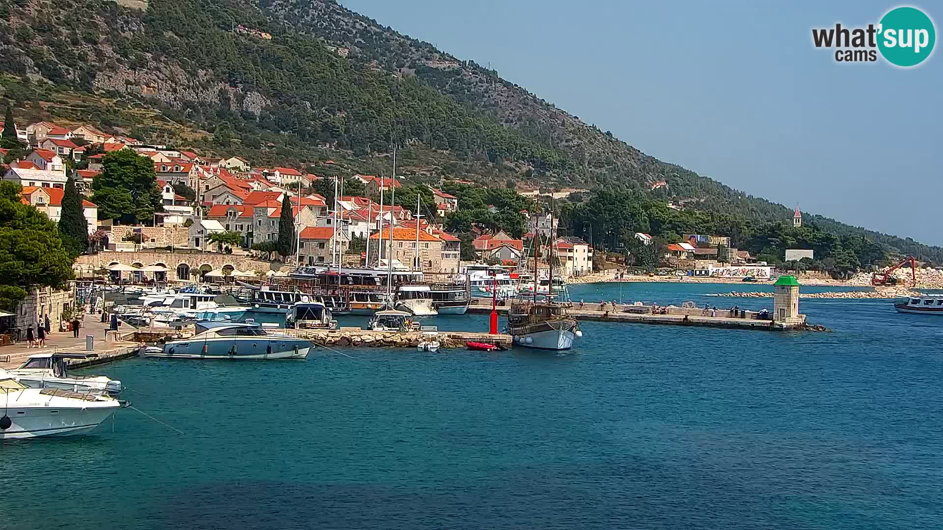 Webcam Bol Town Center & Marina – Live View from Bol, Brač