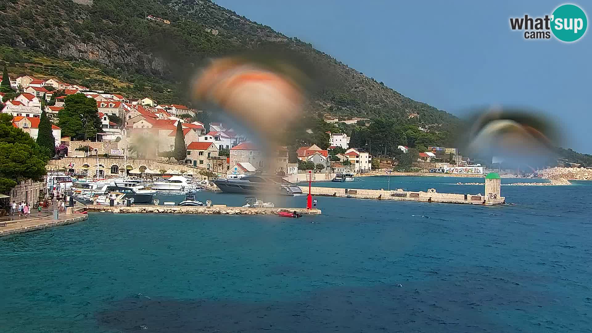 Webcam Bol Hafen & Ortszentrum – Liveblick aus Bol auf der Insel Brač