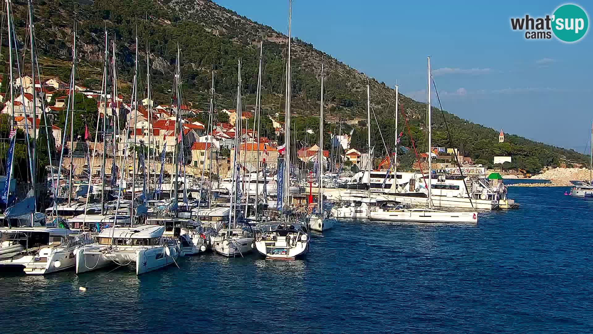 Webcam Bol Centre-Ville & Marina – Vue en direct depuis Bol, île de Brač