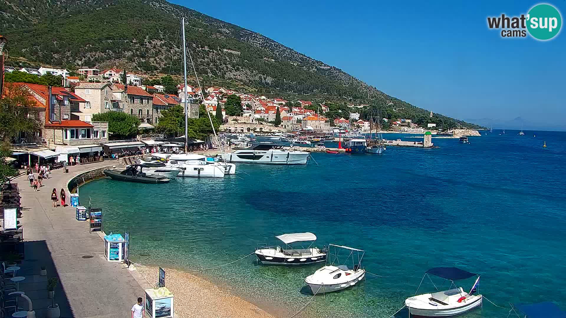 Webcam Bol Centro e Marina – Vista live dal porto di Bol