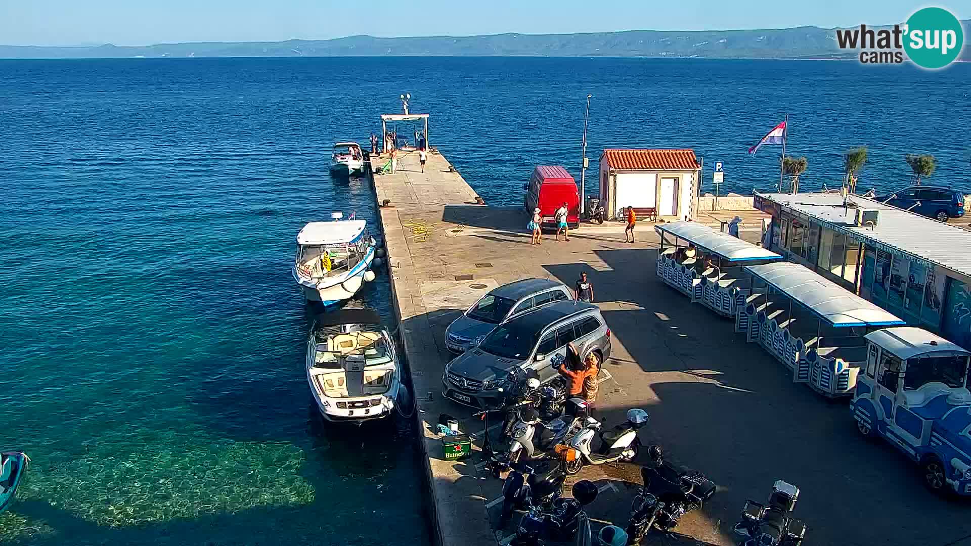Webcam Bol Town Center & Marina – Live View from Bol, Brač