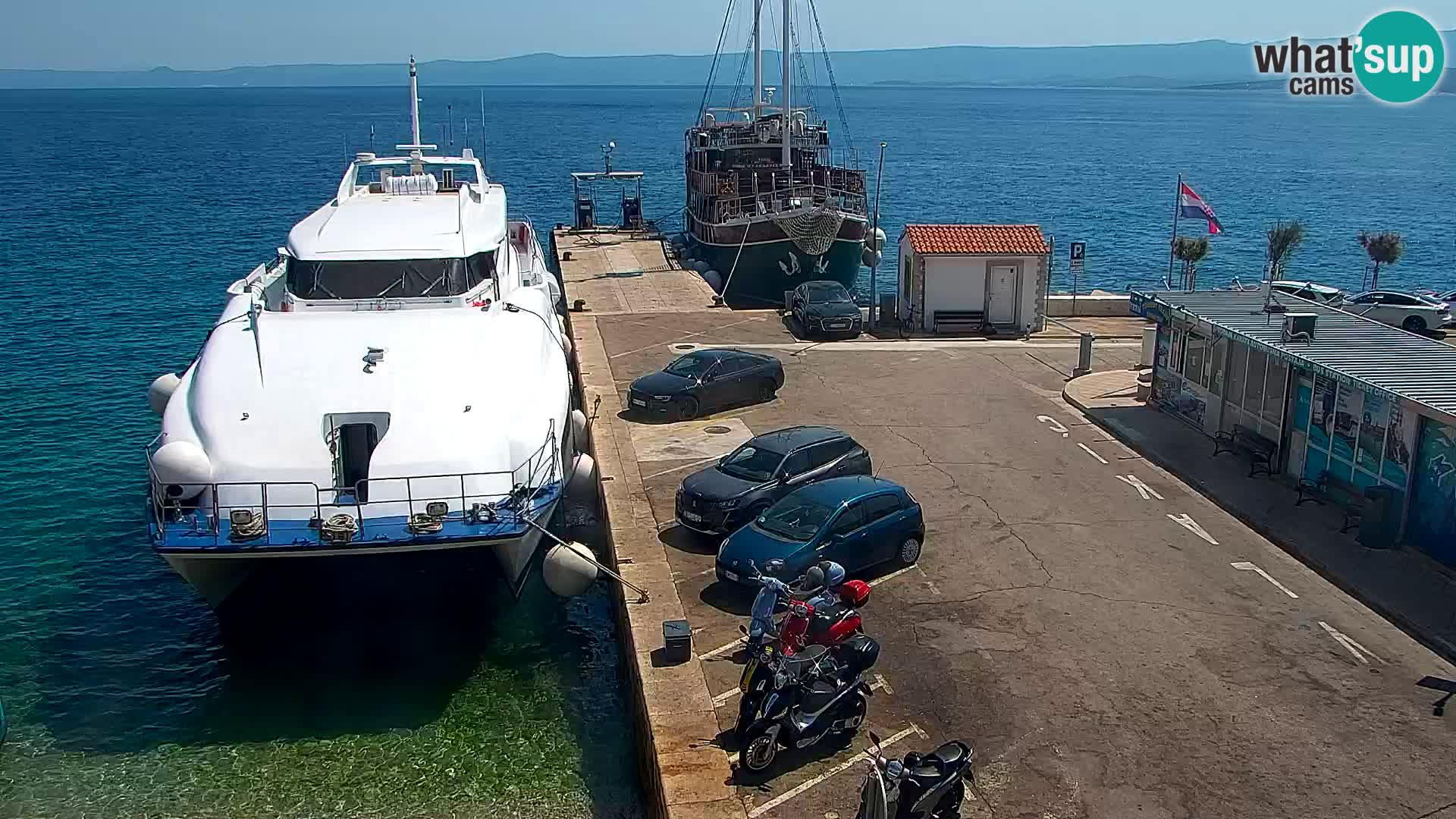 Webcam Bol Hafen & Ortszentrum – Liveblick aus Bol auf der Insel Brač