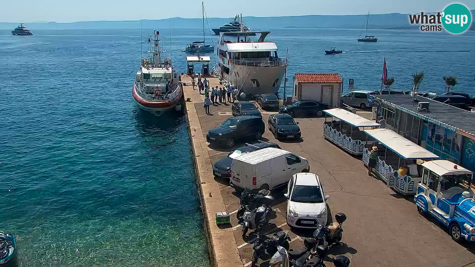 Webcam Bol Centro e Marina – Vista live dal porto di Bol